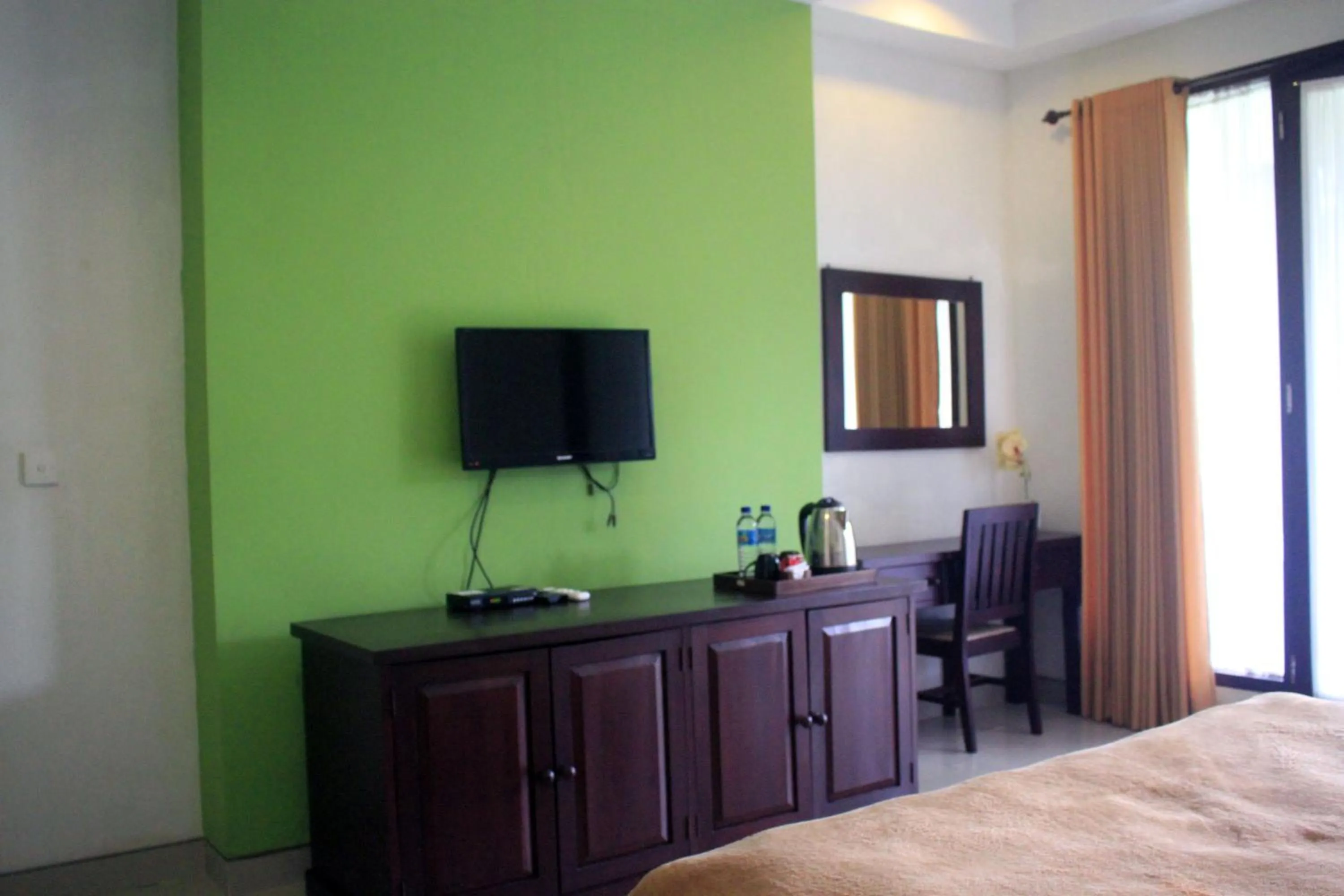 Bed in mascot hotel senggigi