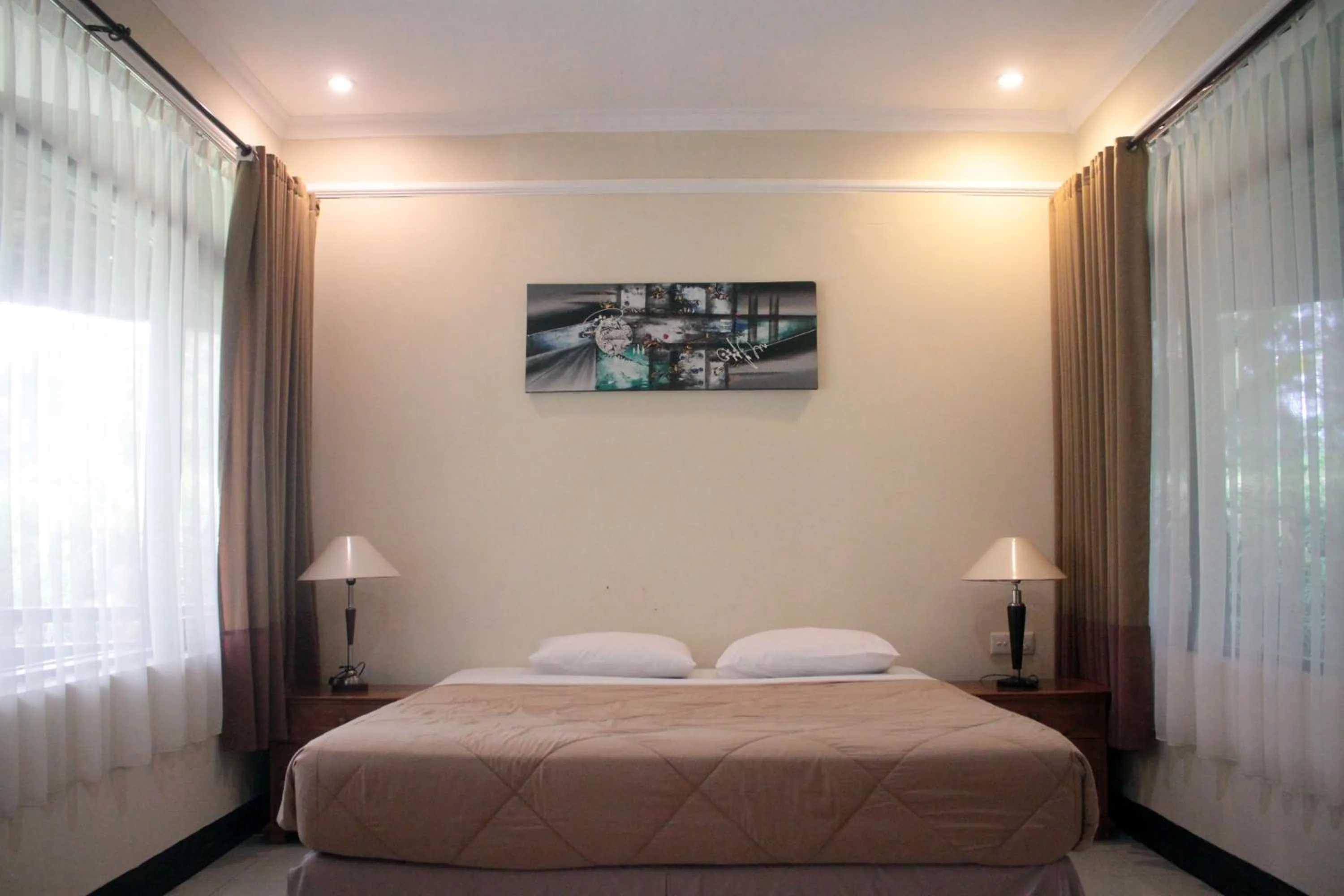 Bed in mascot hotel senggigi