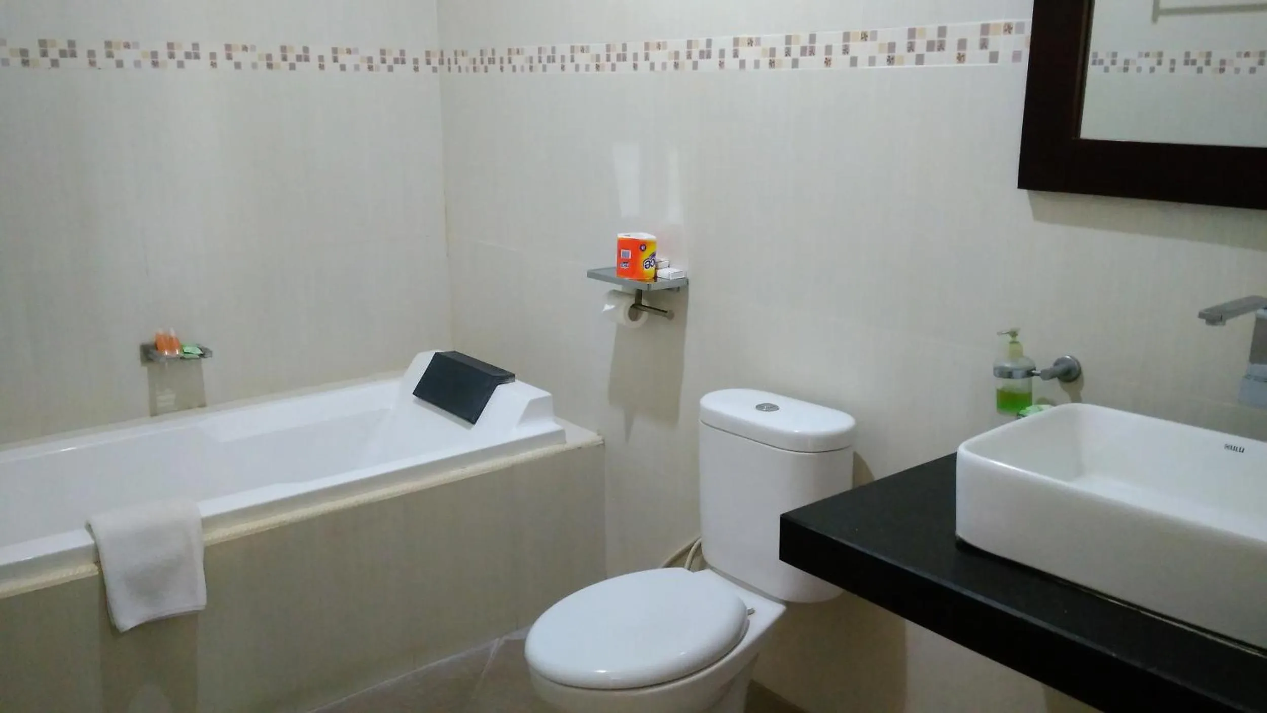 mascot hotel senggigi