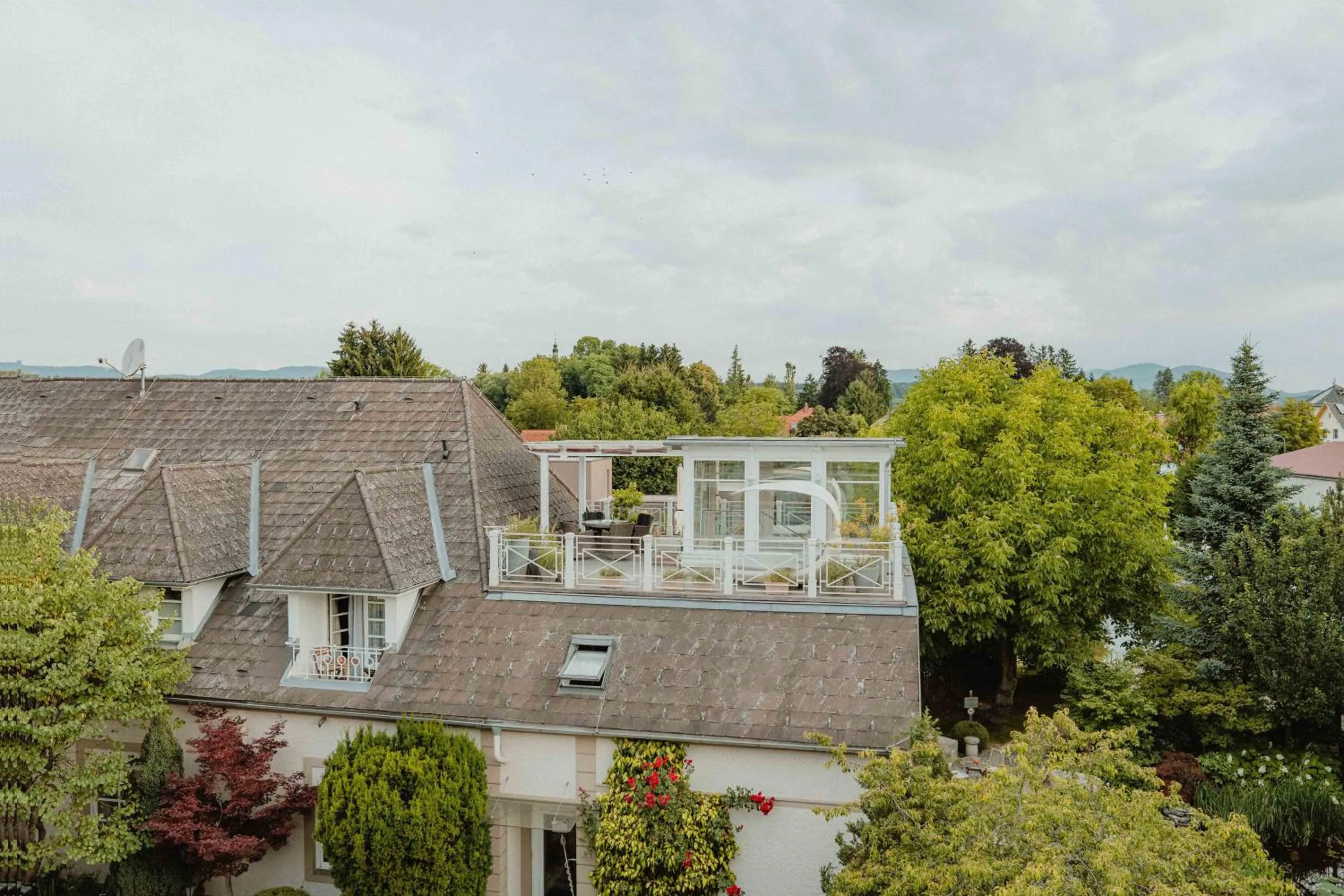 Property building in Garten-Hotel Ochensberger