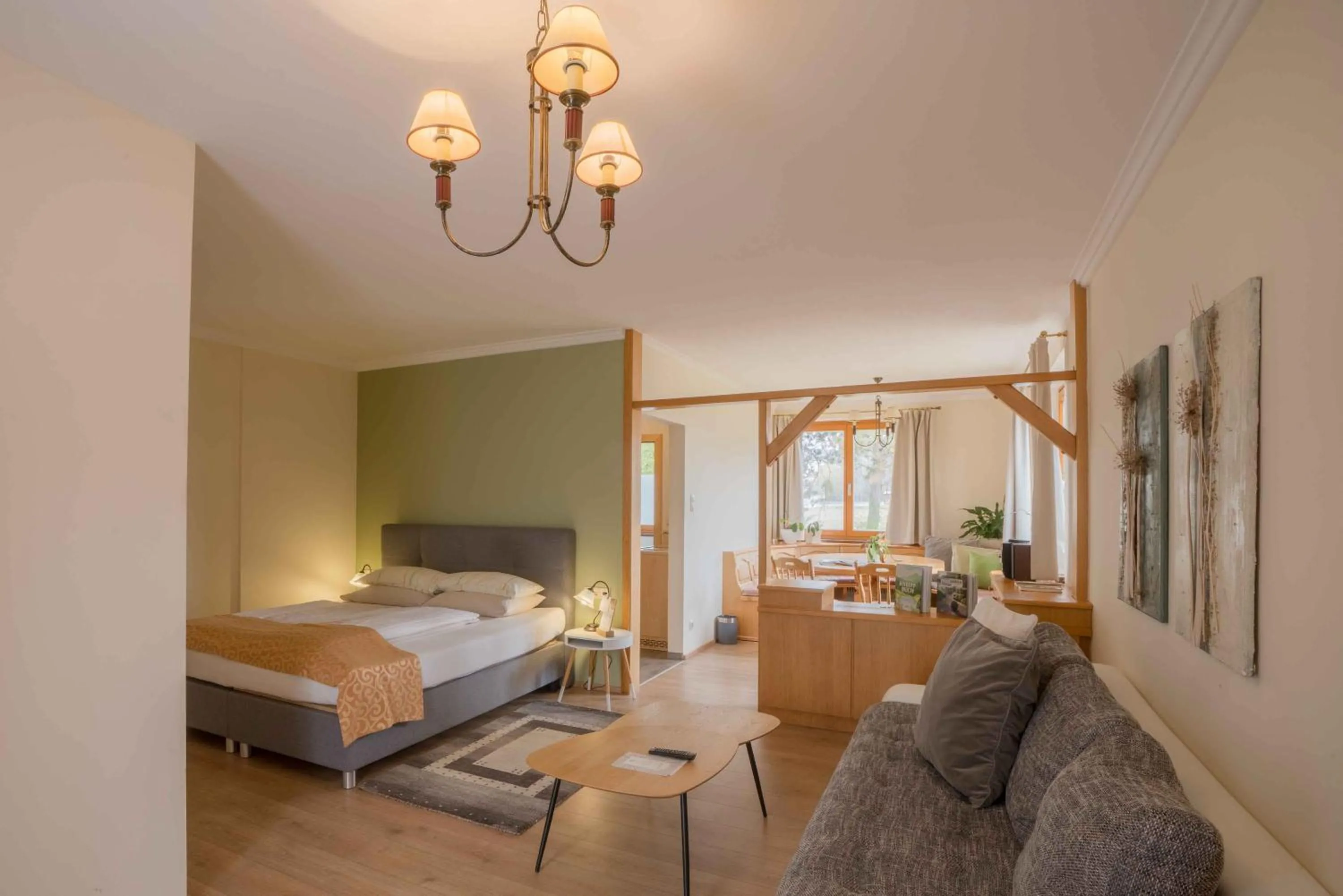 Photo of the whole room, Bed in Garten-Hotel Ochensberger