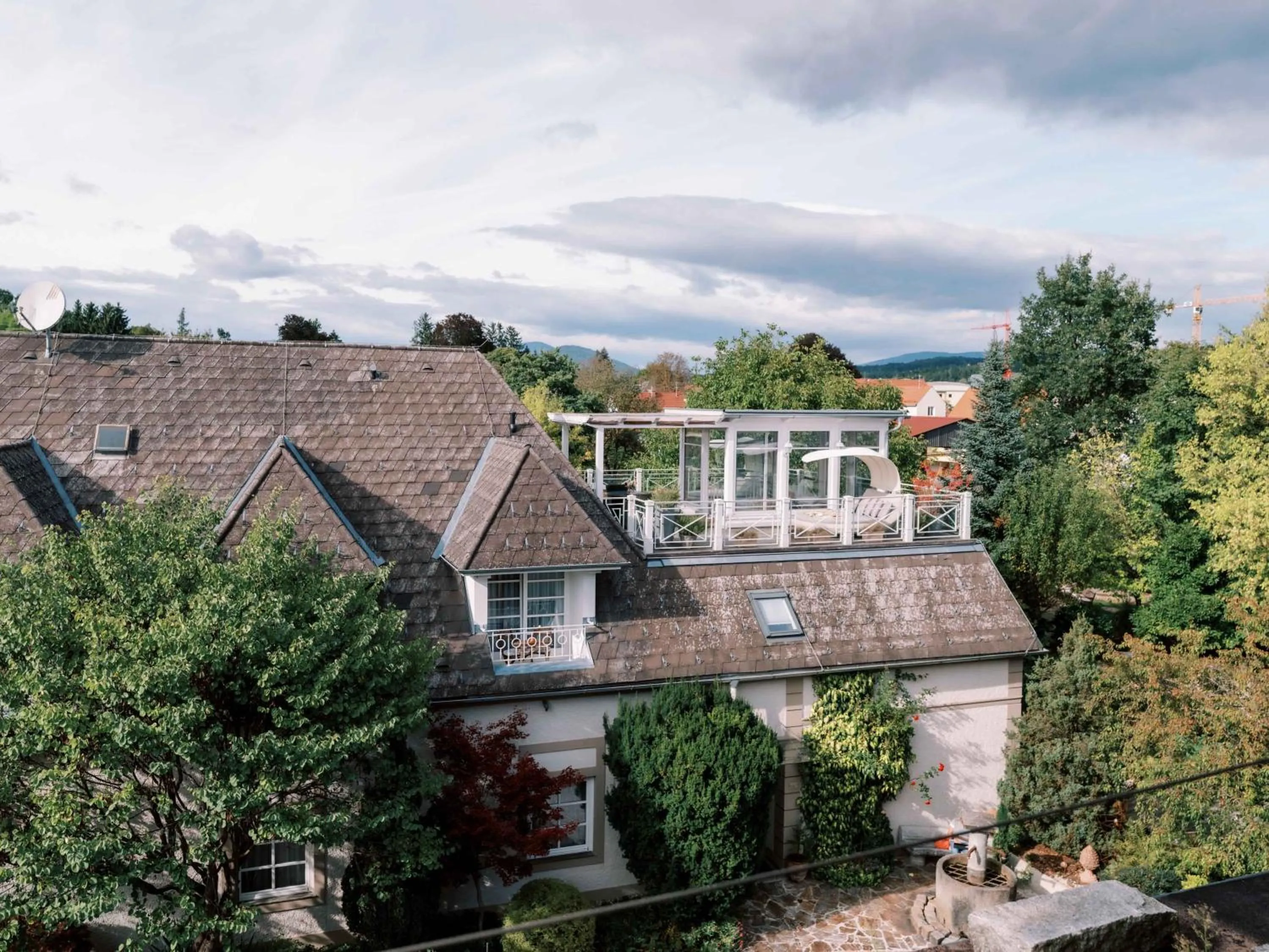 Property building in Garten-Hotel Ochensberger