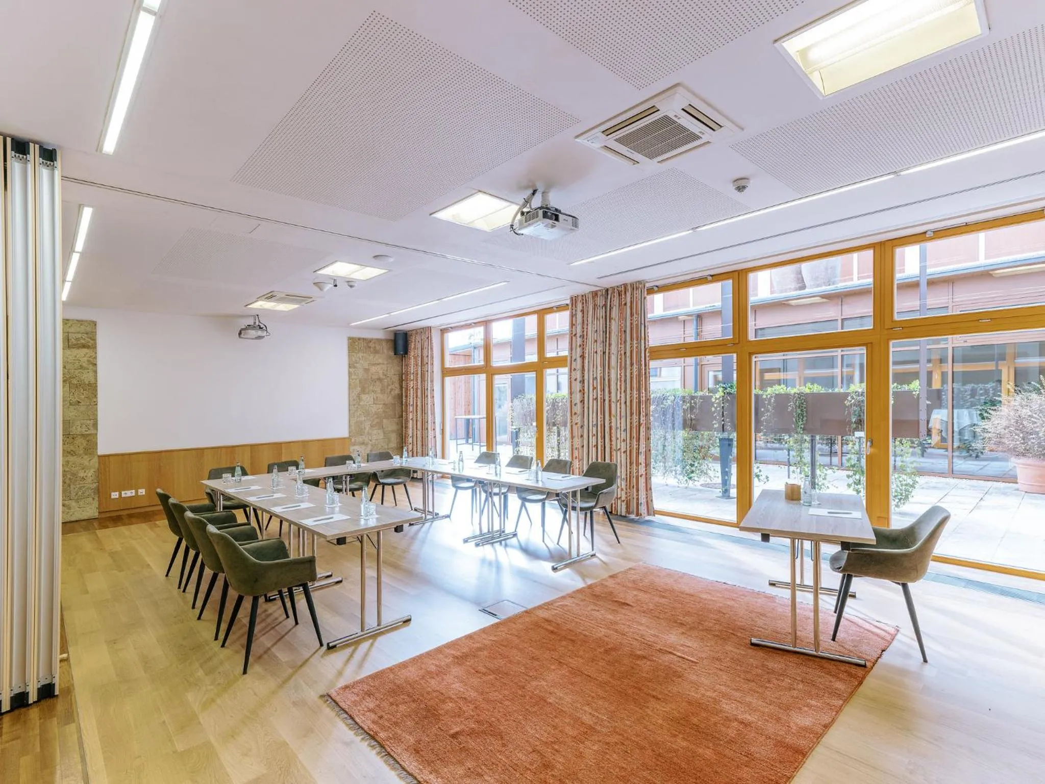 Property building in Garten-Hotel Ochensberger