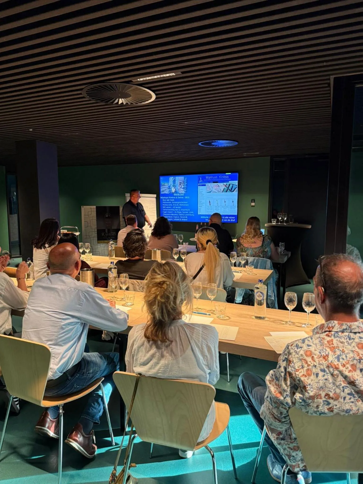 People in The Florian Amsterdam Schiphol Airport, WorldHotels Crafted