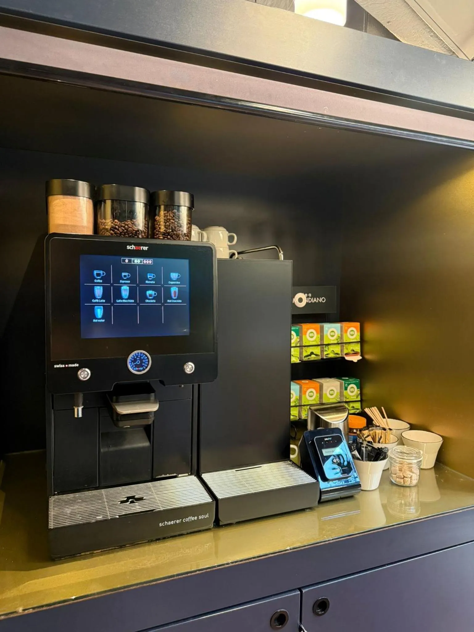 Coffee/tea facilities in The Florian Amsterdam Schiphol Airport, WorldHotels Crafted