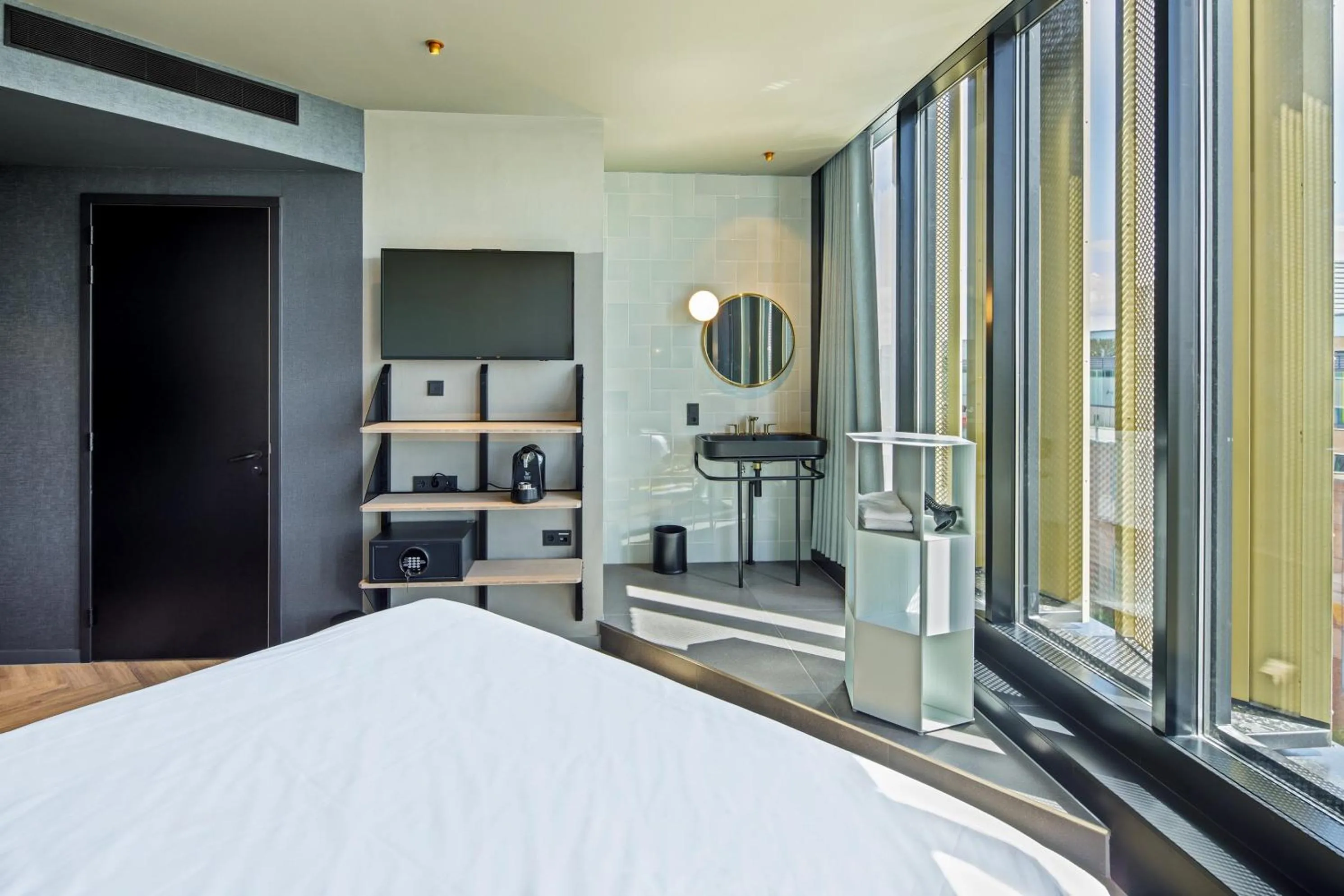 Bed in The Florian Amsterdam Schiphol Airport, WorldHotels Crafted