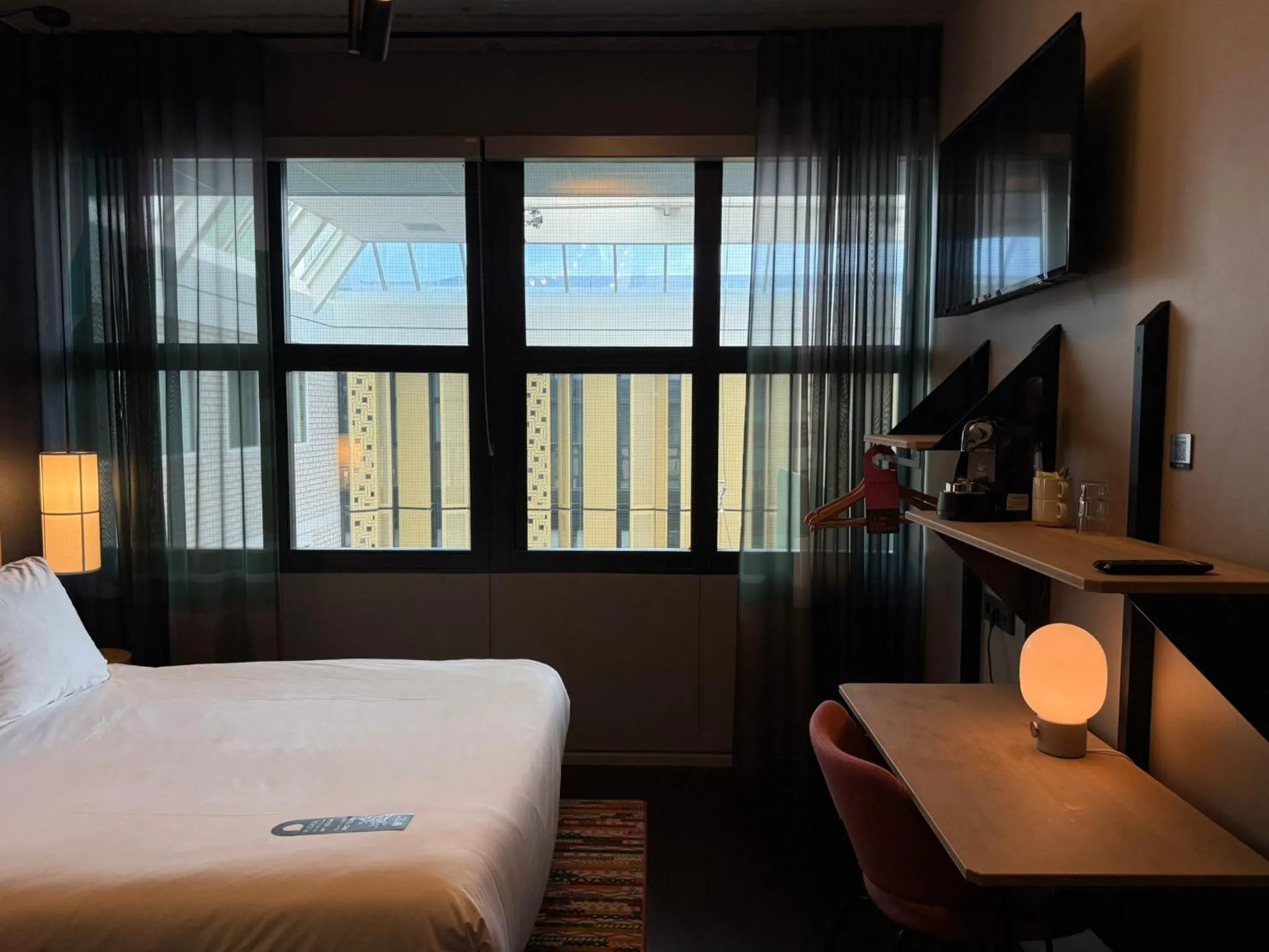 View (from property/room), Bed in The Florian Amsterdam Schiphol Airport, WorldHotels Crafted