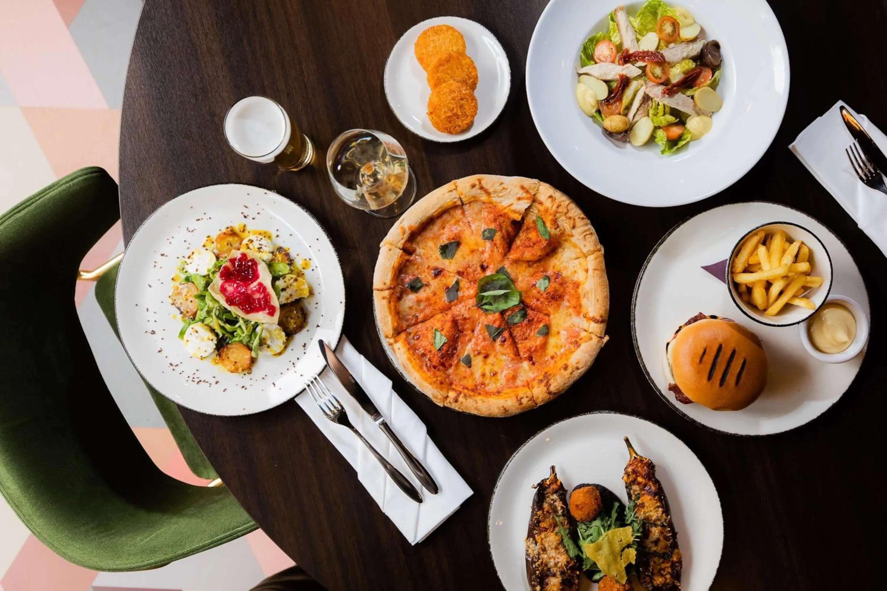 Food and drinks in The Florian Amsterdam Schiphol Airport, WorldHotels Crafted