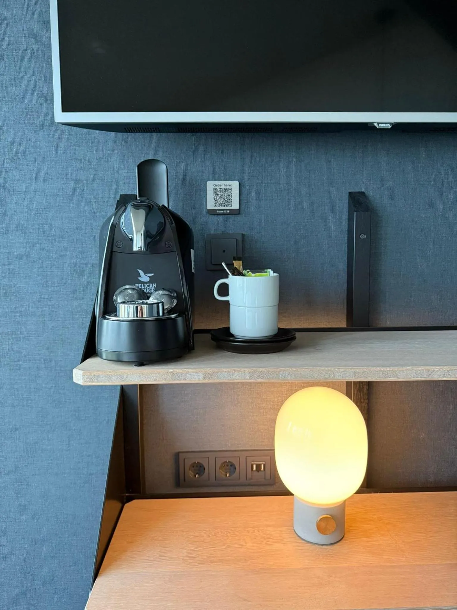 Coffee/tea facilities in The Florian Amsterdam Schiphol Airport, WorldHotels Crafted