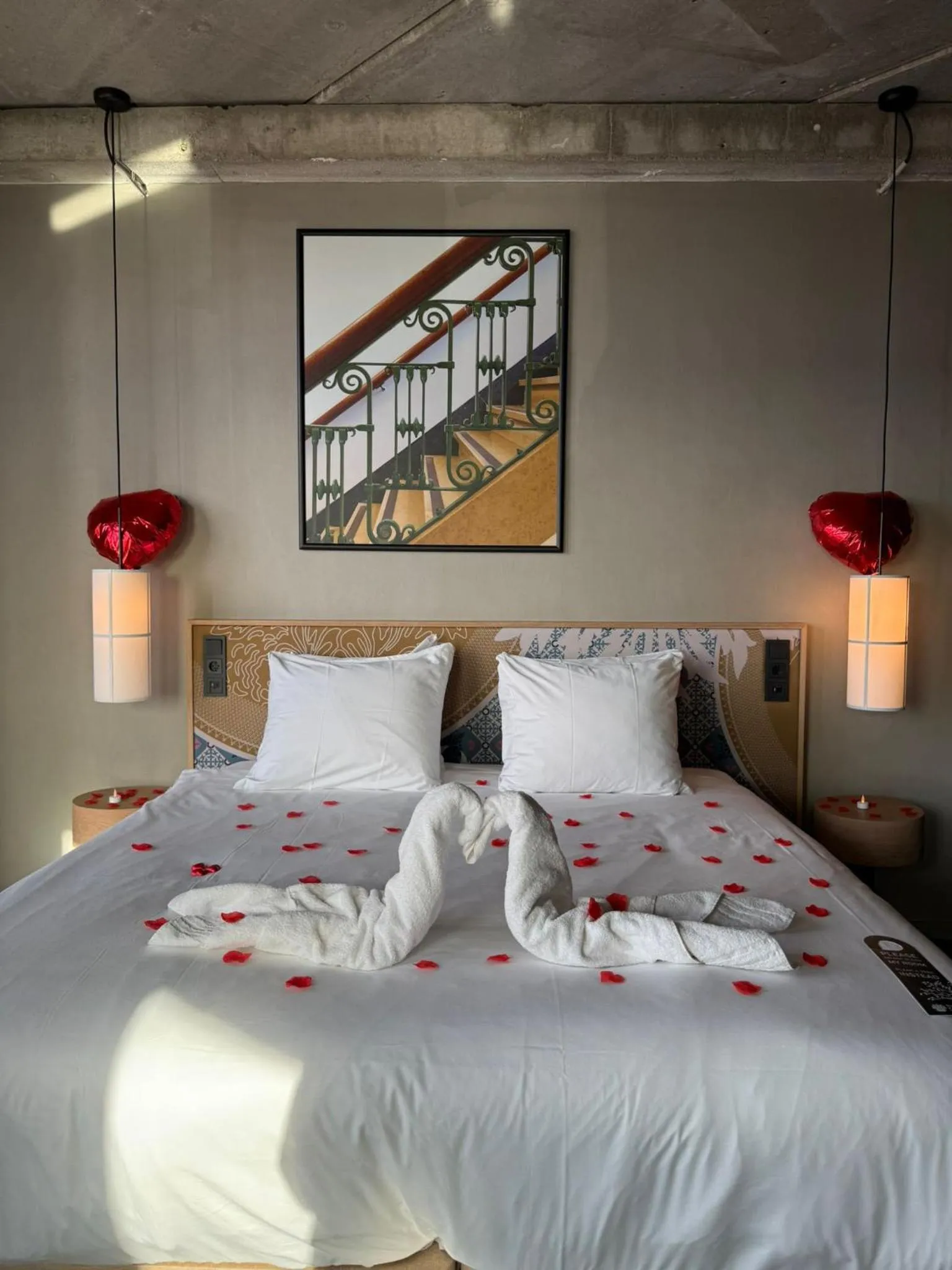 Decorative detail, Bed in The Florian Amsterdam Schiphol Airport, WorldHotels Crafted