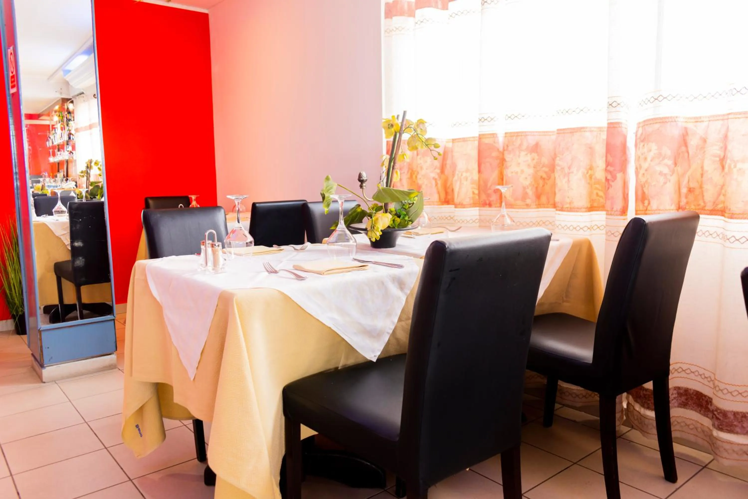 Dining area in Bano Palace Hotel