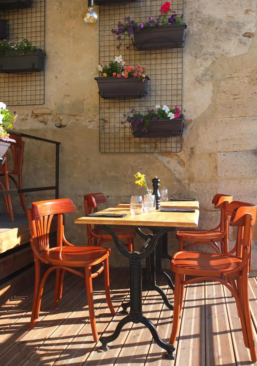 Patio in Le Pied de la Lettre