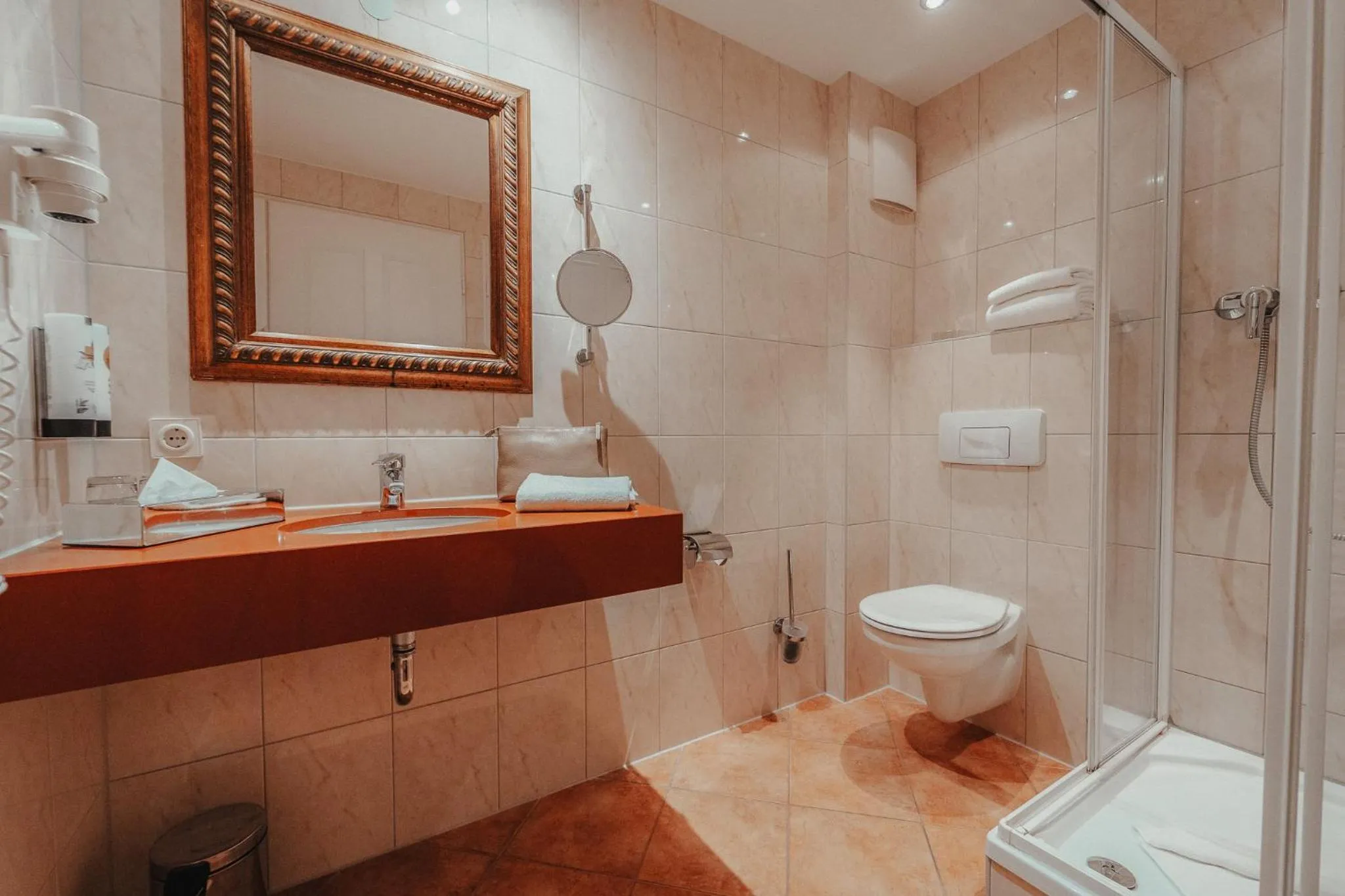 Bathroom in Hotel Villa Toskana