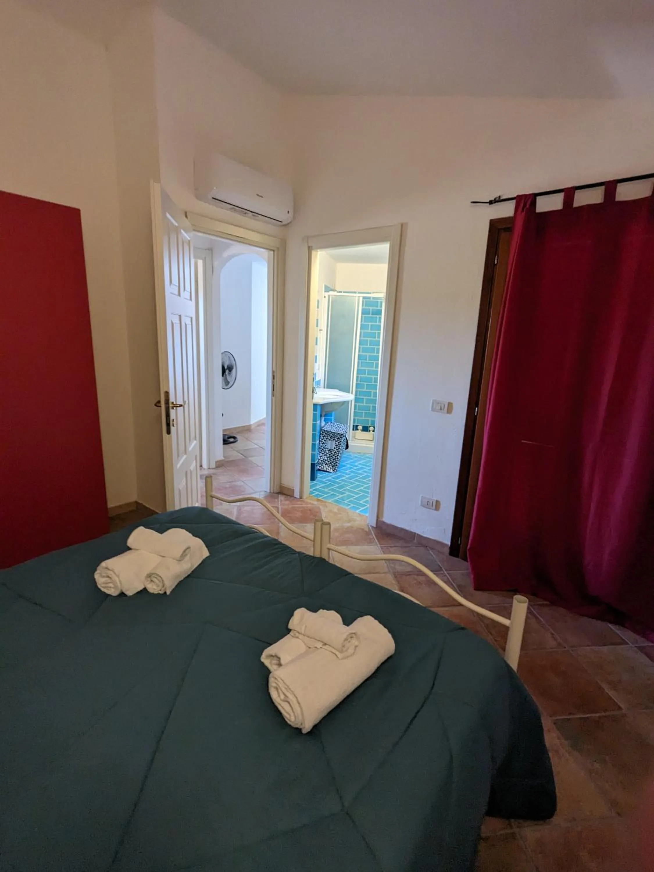 Photo of the whole room, Bed in Residenze Il Girasole
