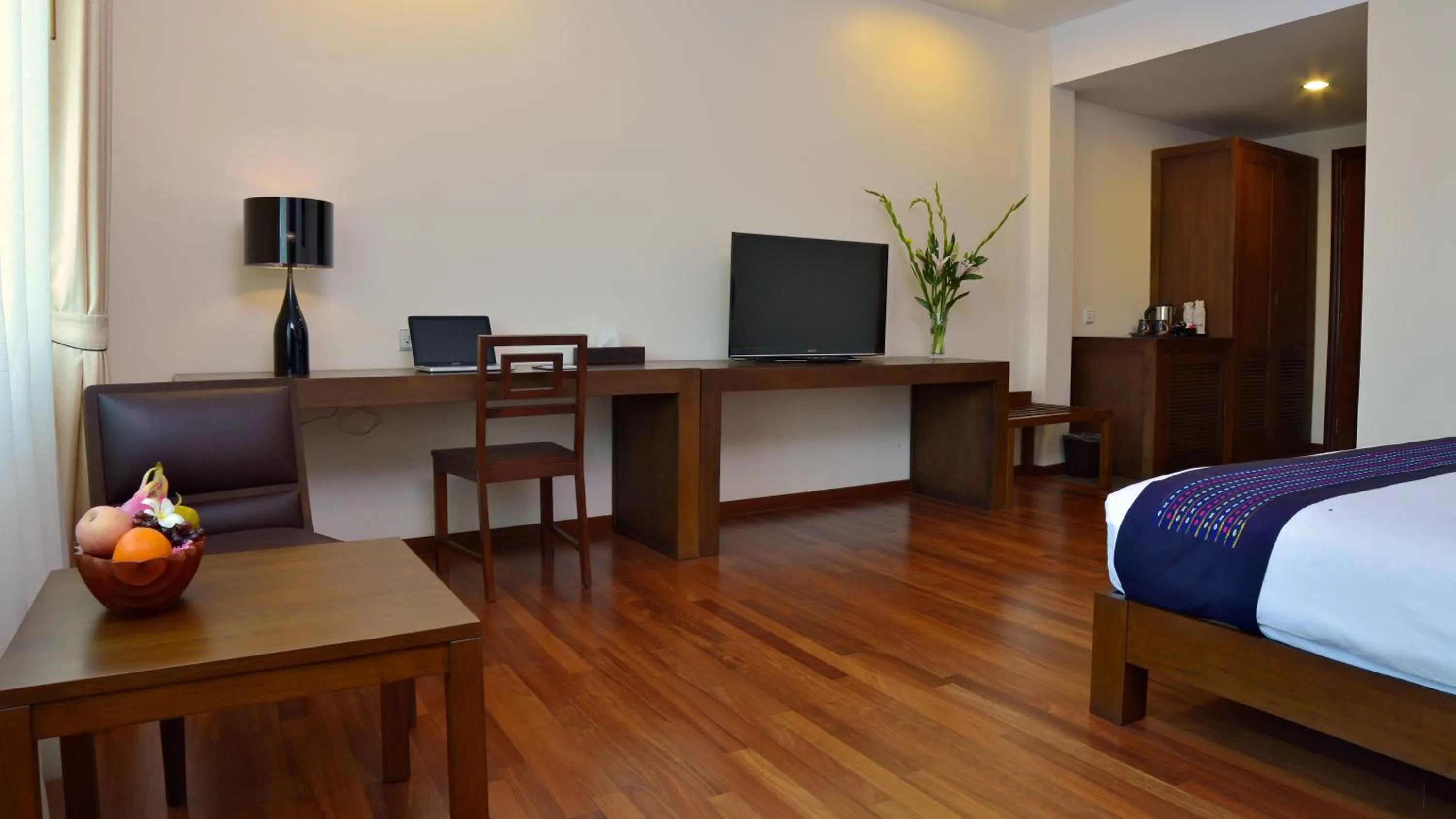 Bedroom, Bed in Emerald Palace Hotel