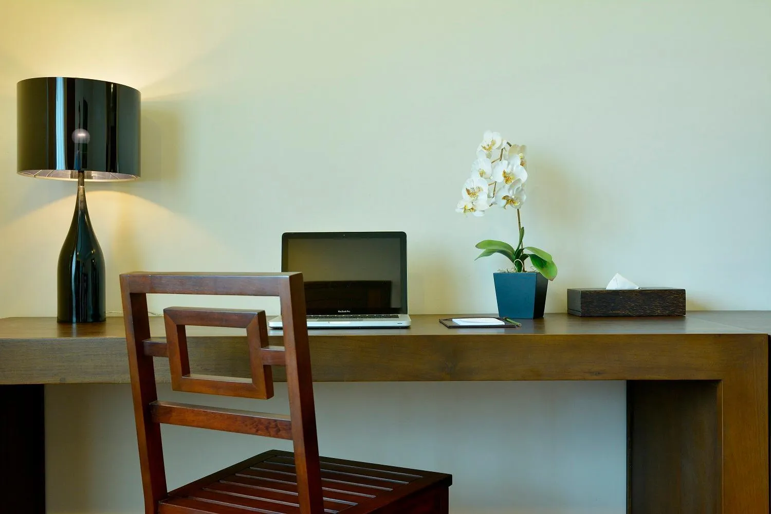 Seating area in Emerald Palace Hotel