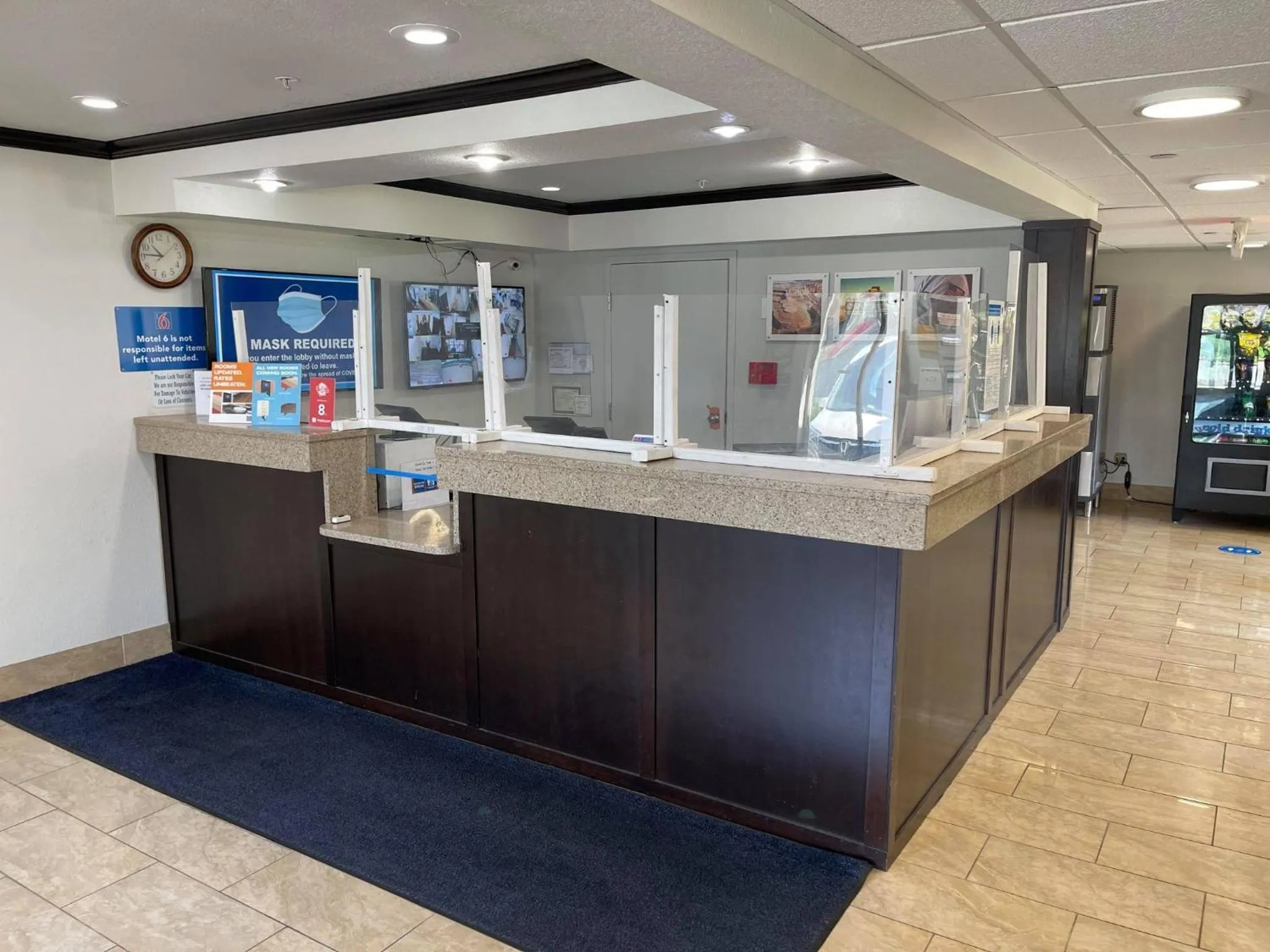 Lobby or reception, Lobby/Reception in Peoria, IL