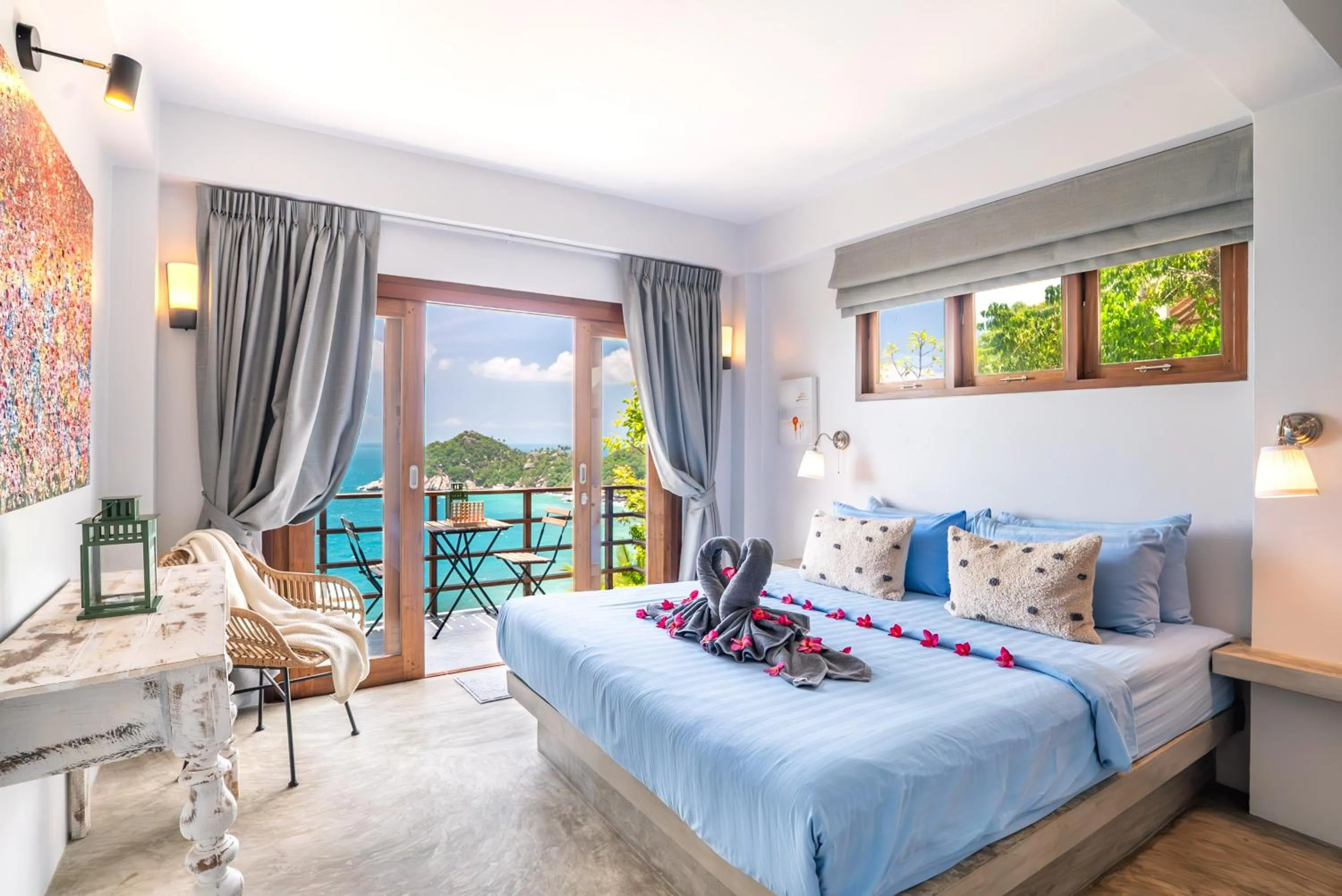 Bed in Cape Shark Villas