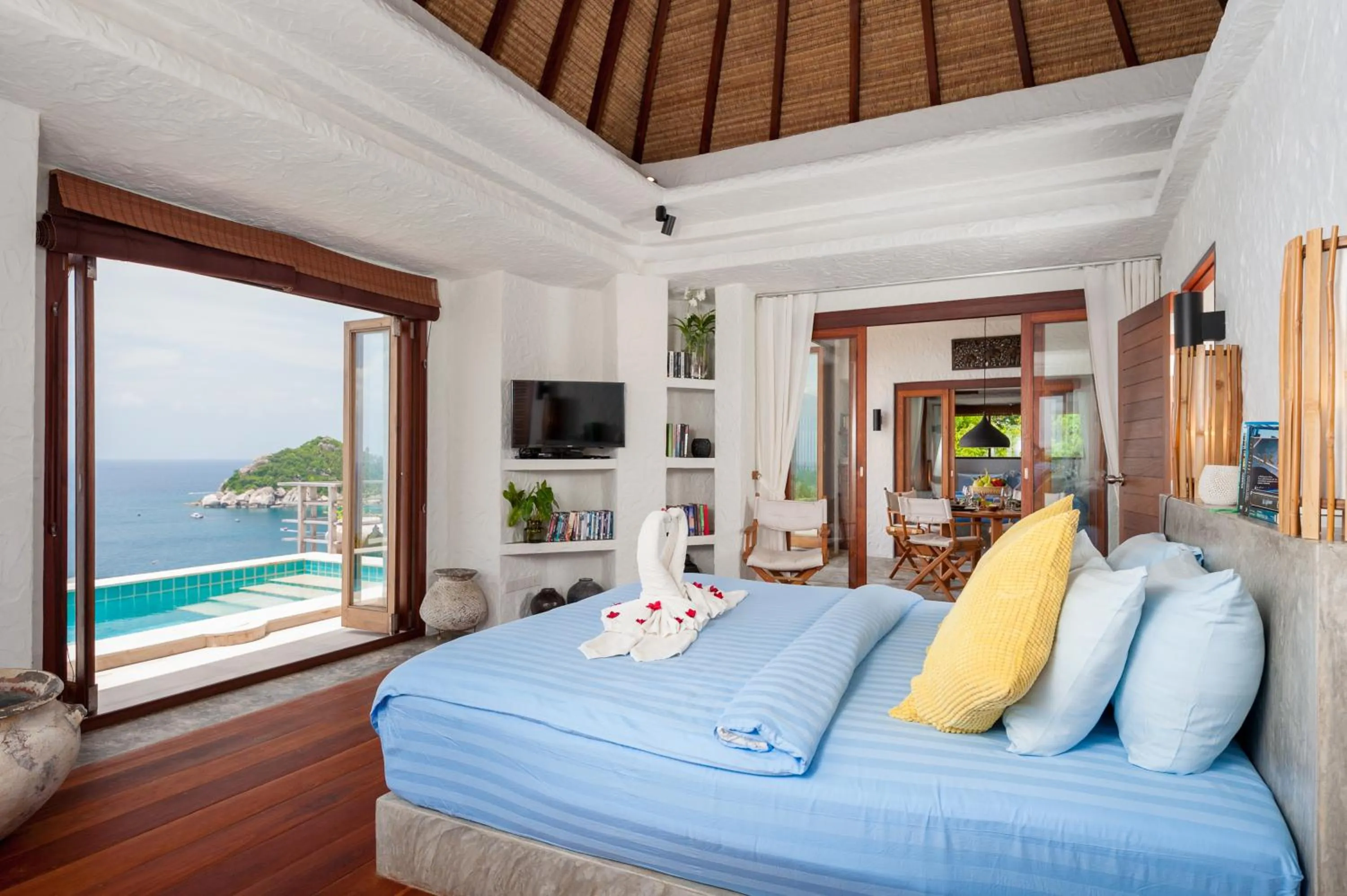Bedroom, Bed in Cape Shark Villas
