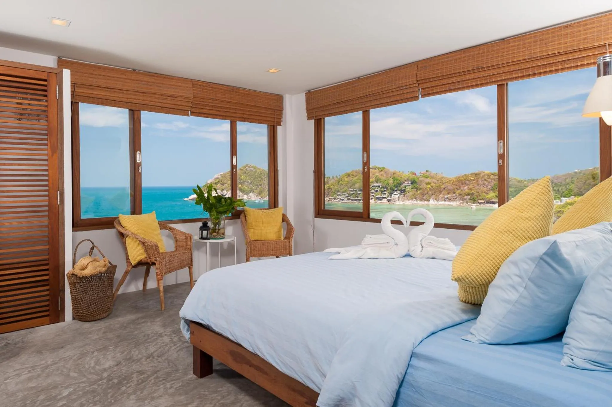 Bedroom, Bed in Cape Shark Villas