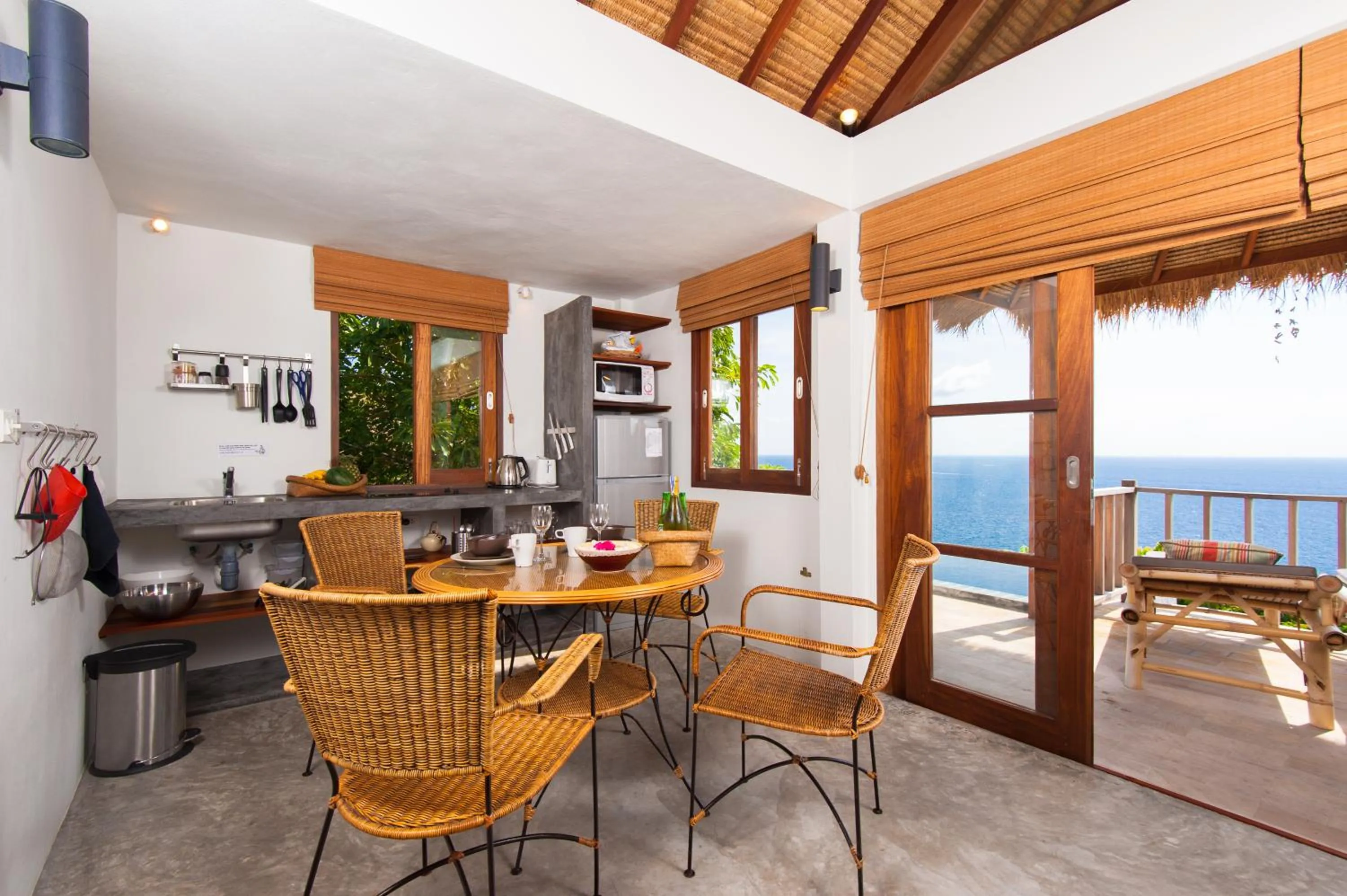 Kitchen or kitchenette in Cape Shark Villas