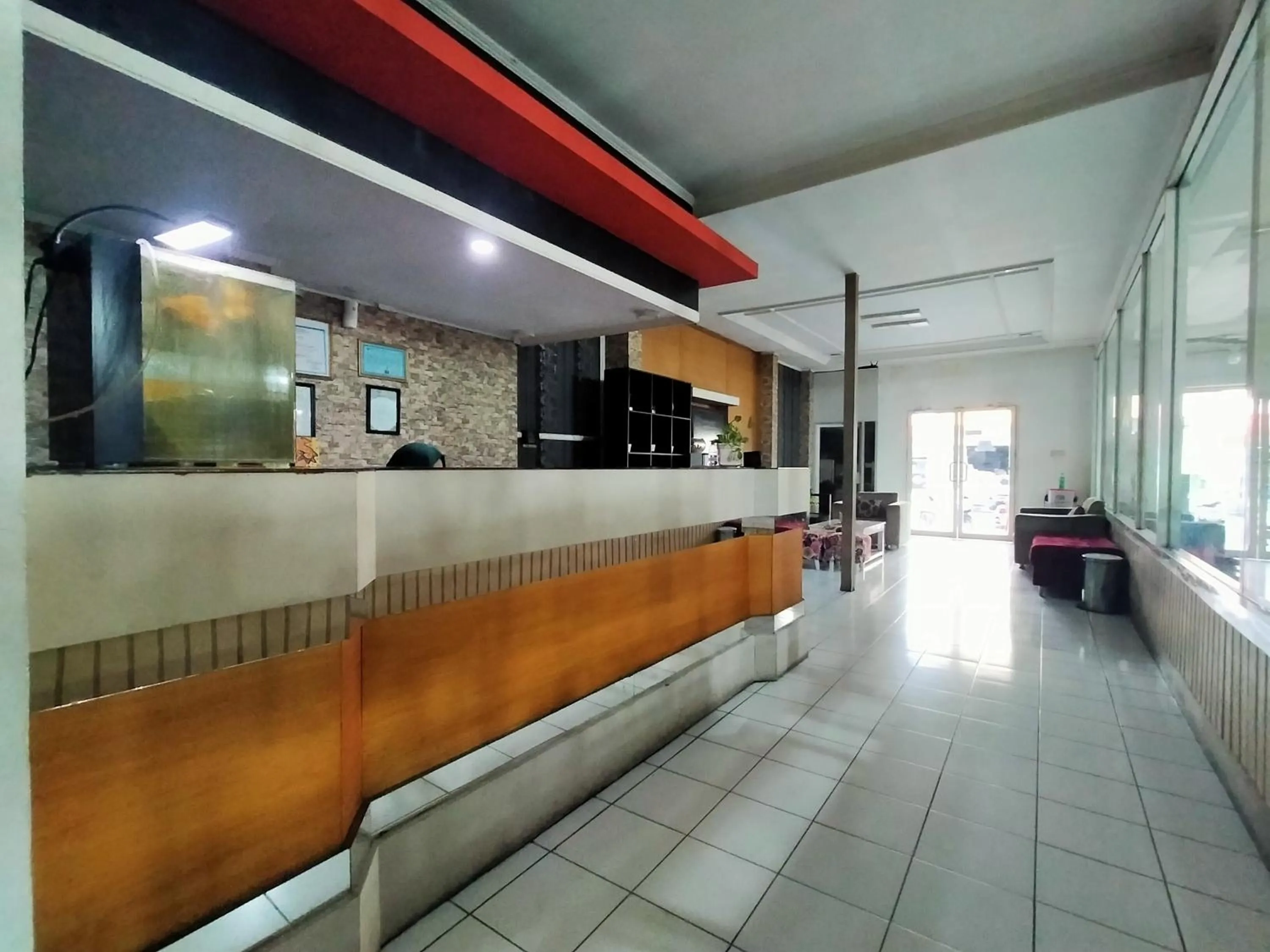Lobby or reception in Hotel Nirwana Ternate RedPartner