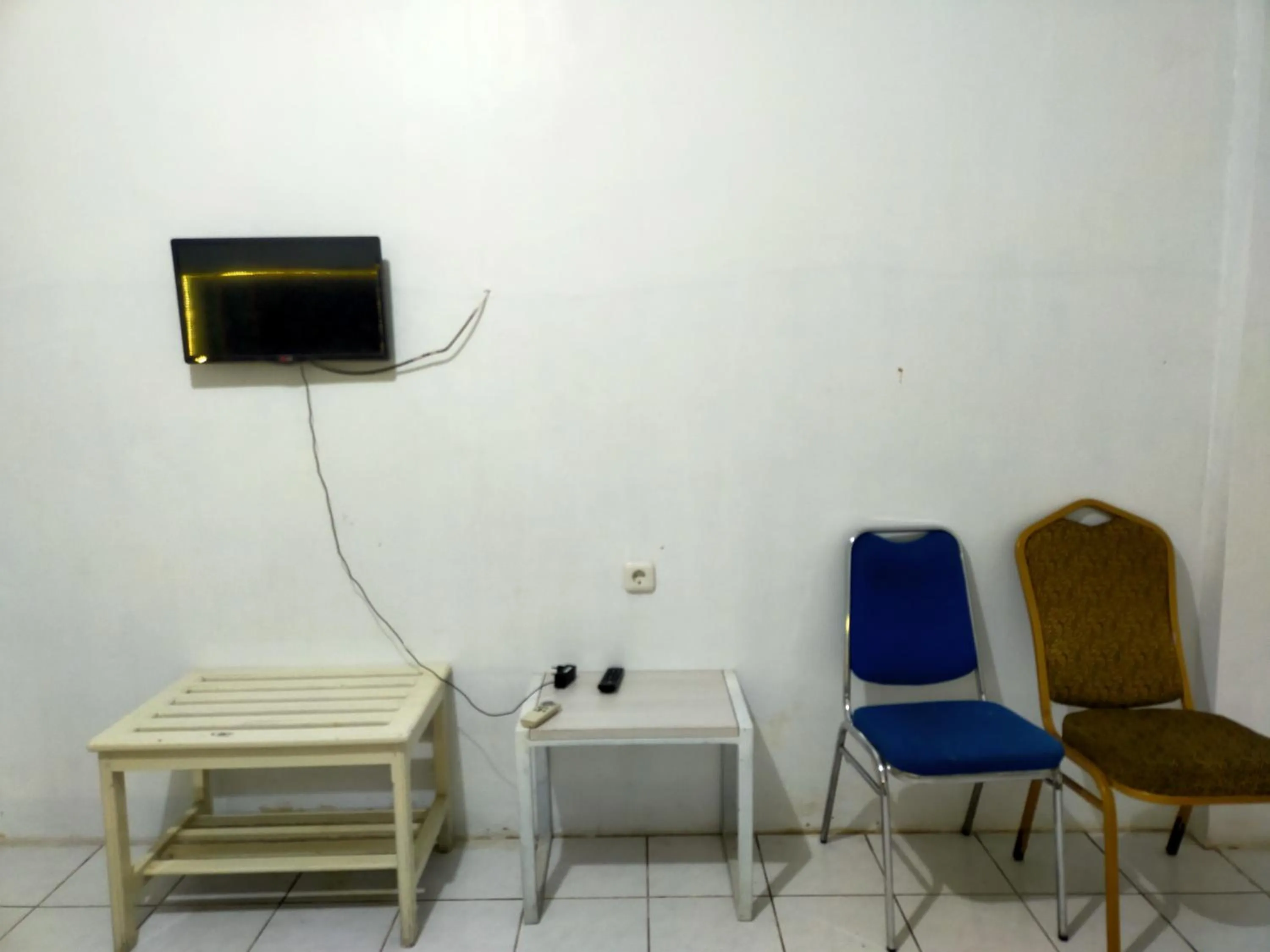 TV and multimedia in Hotel Nirwana Ternate RedPartner