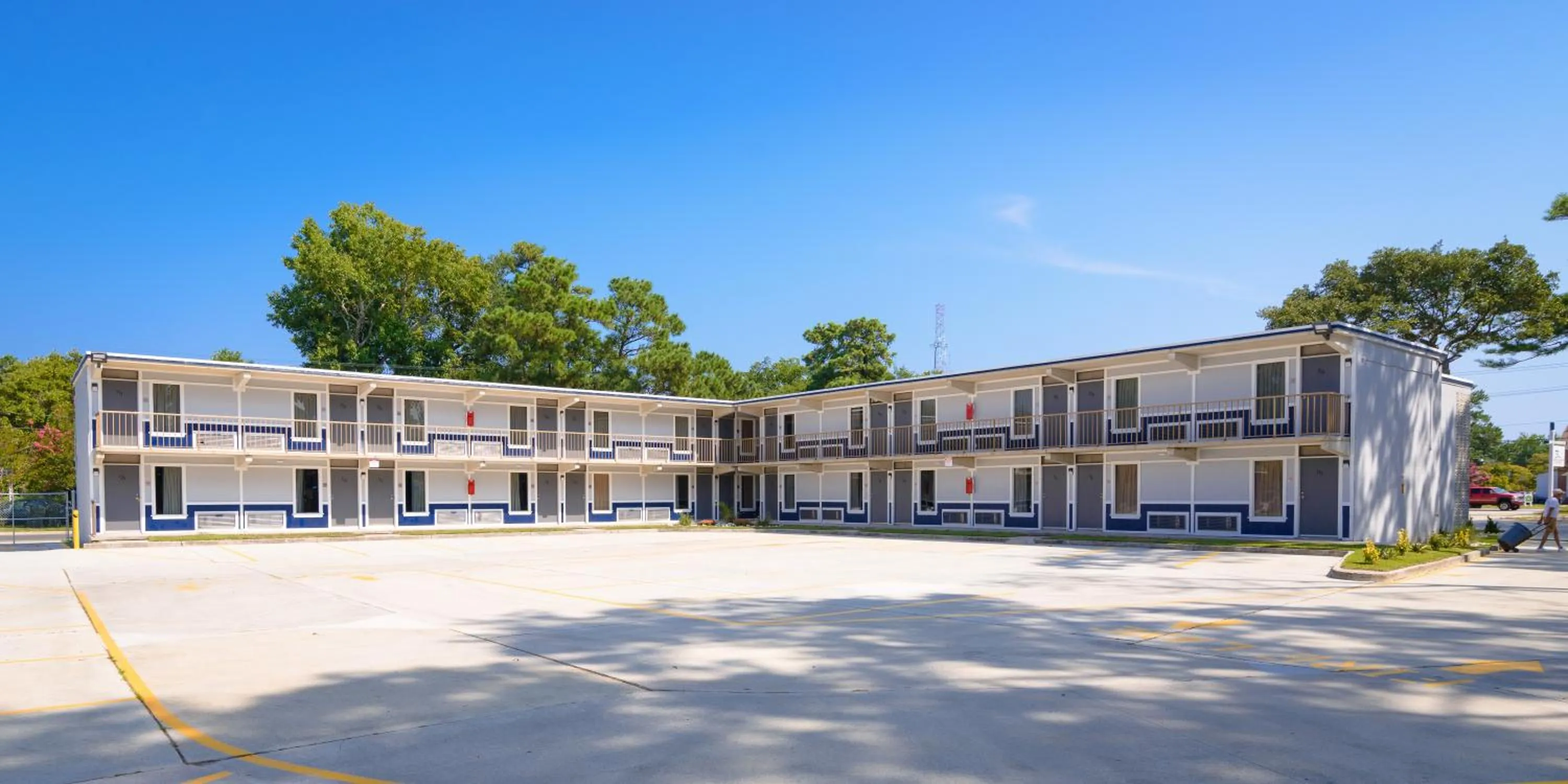 Location in Heart of Manteo