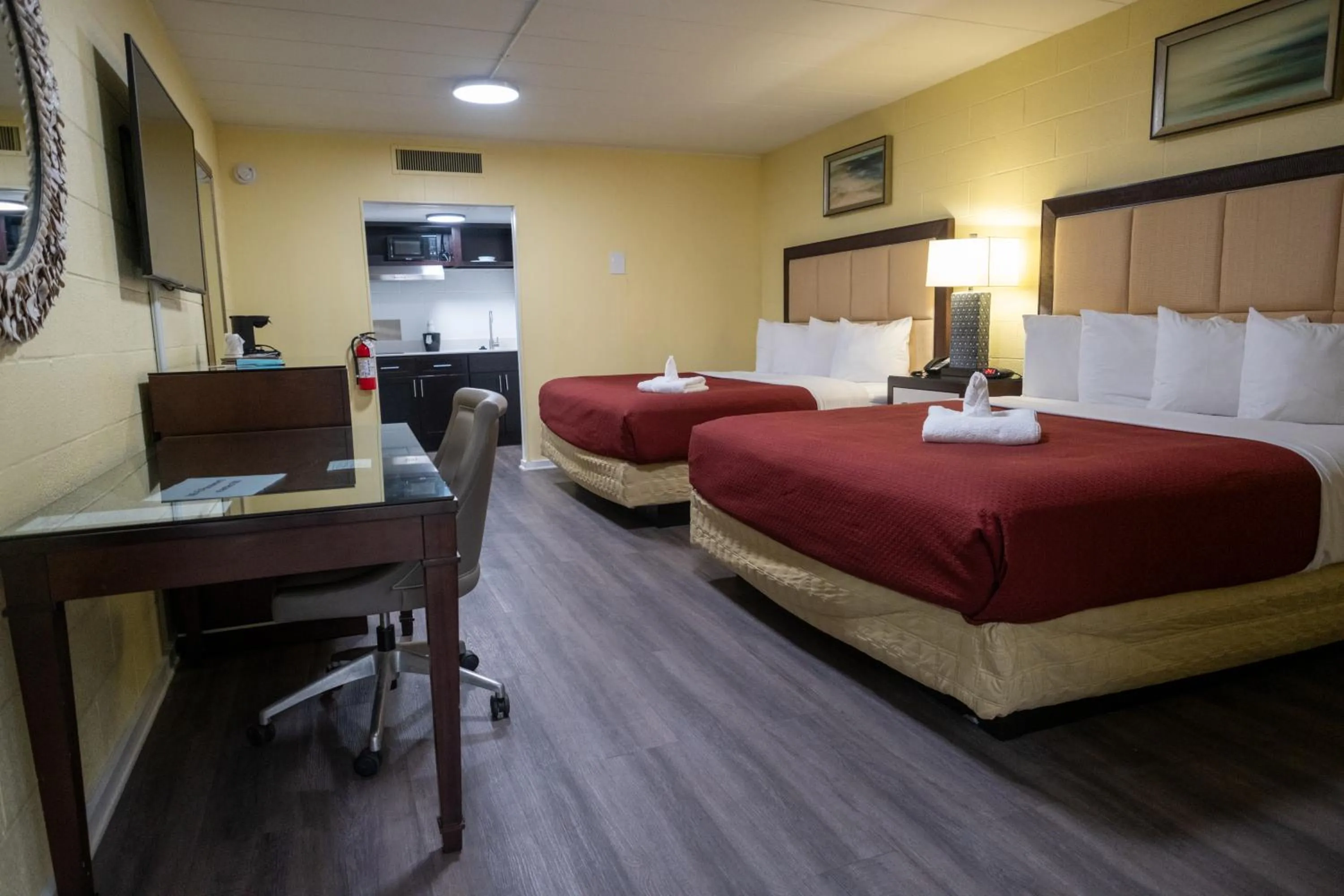 Bed in Heart of Manteo