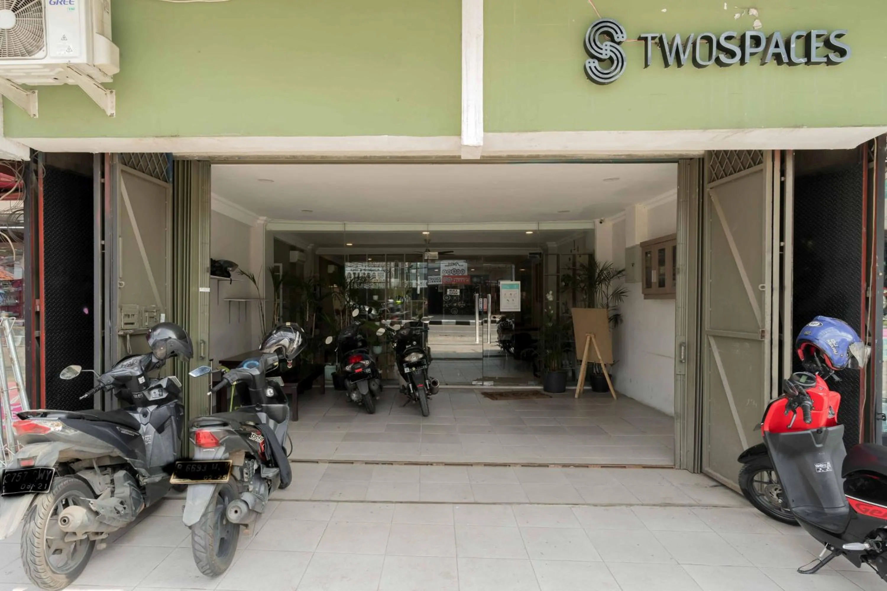 Facade/entrance in Elite Residence near UIN University