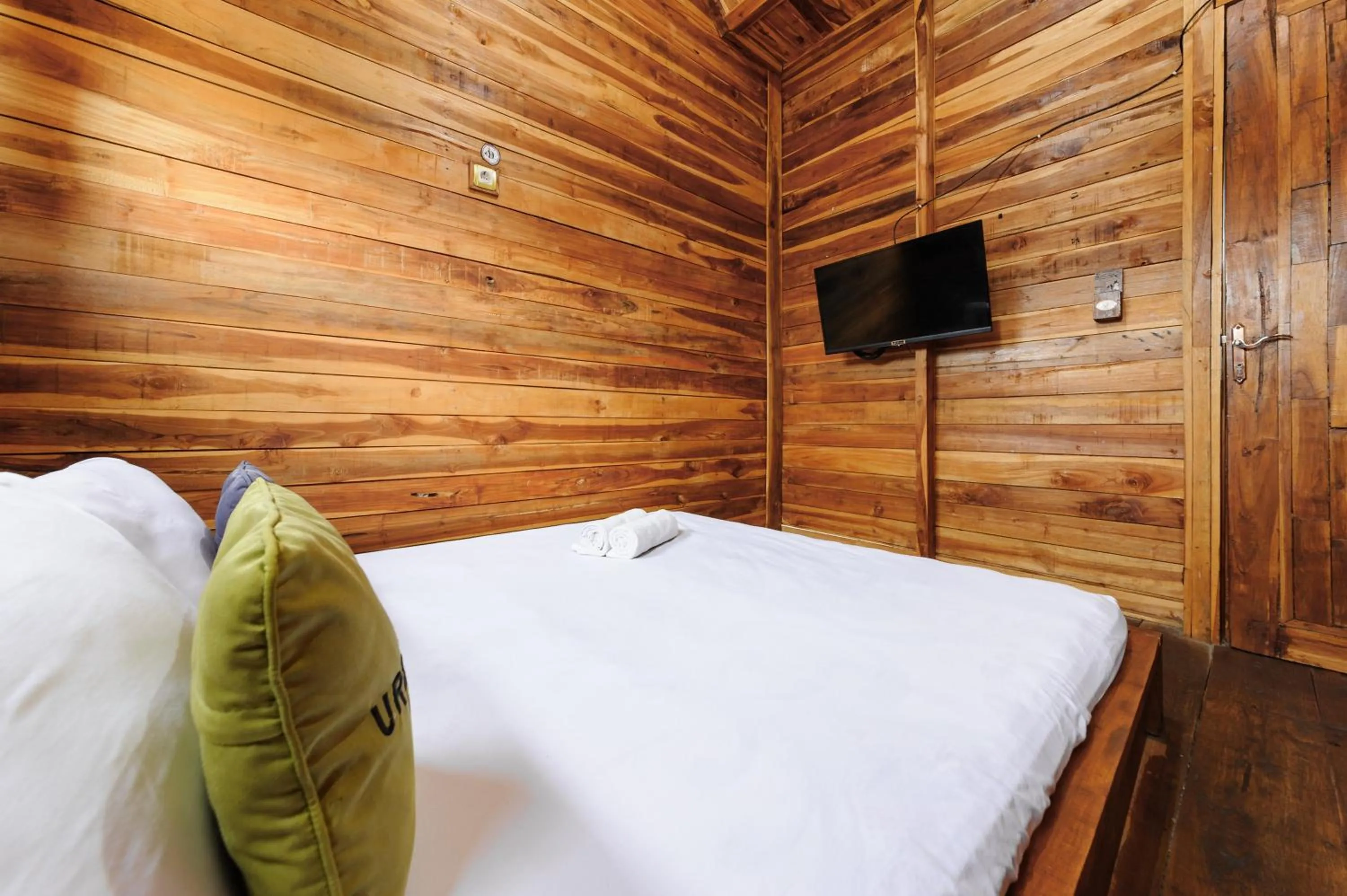 Bedroom, Bed in Urbanview Hotel Cianjur City Park by RedDoorz