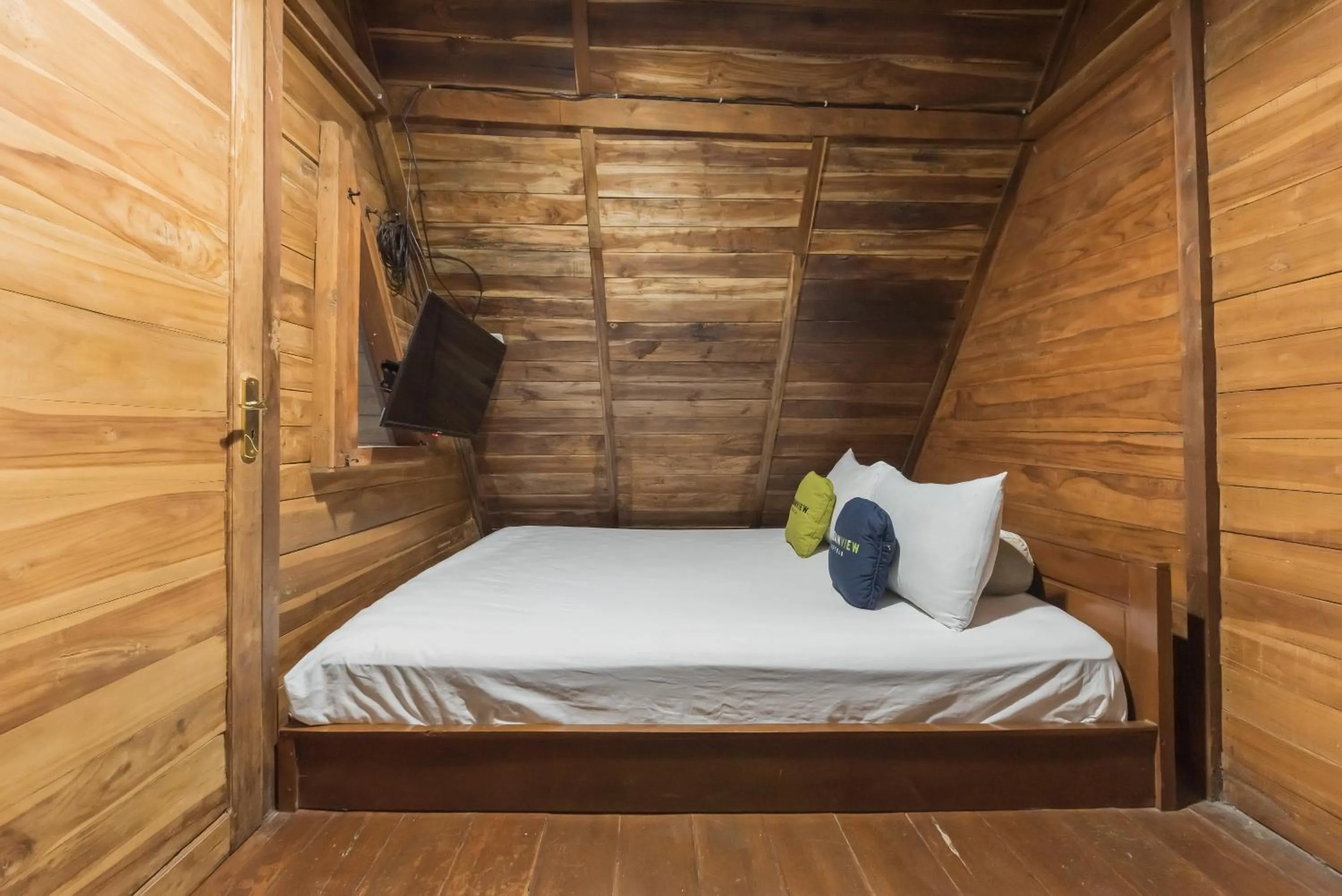 Superior Double Room in Urbanview Hotel Cianjur City Park by RedDoorz