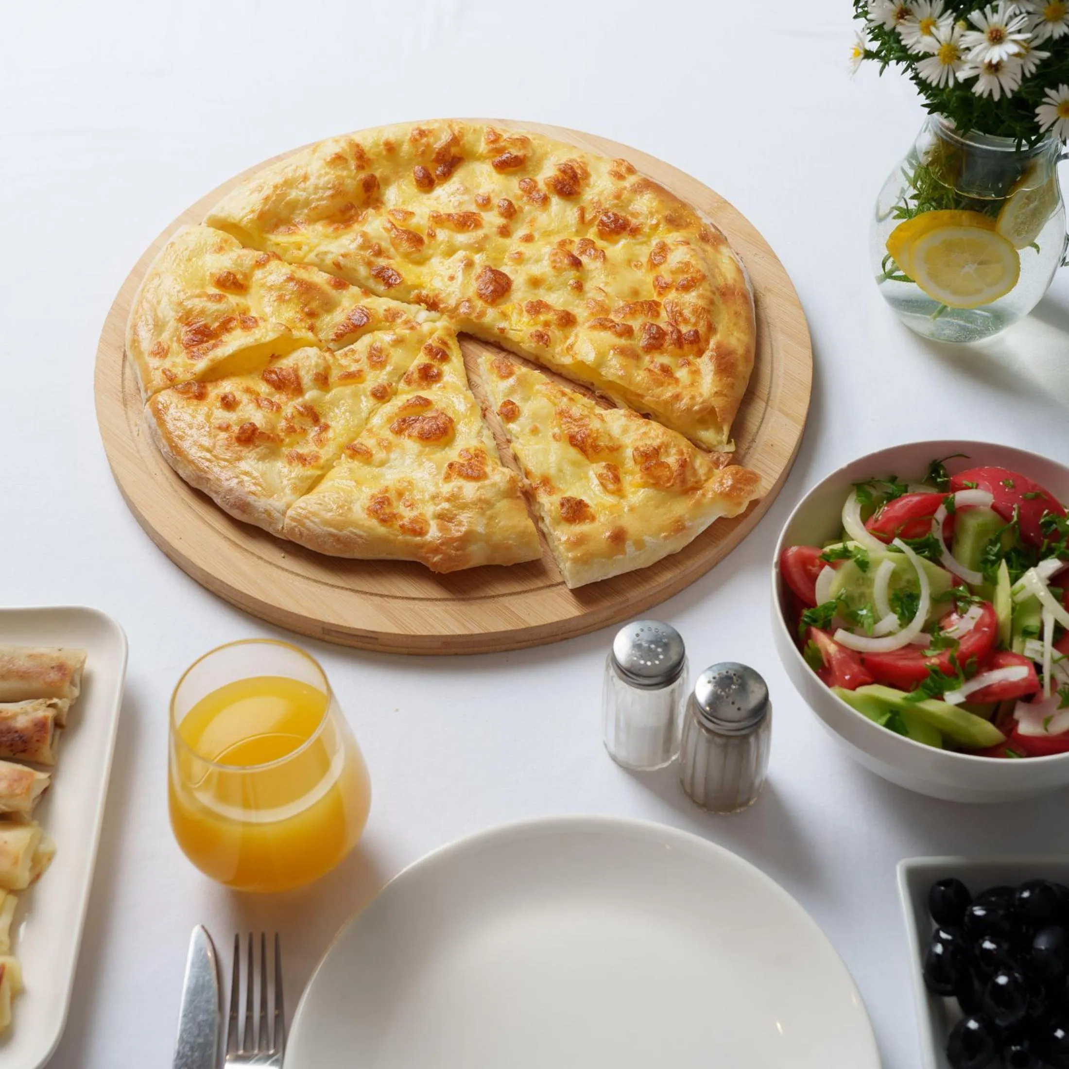 Food and drinks in Eleven Inn Tbilisi