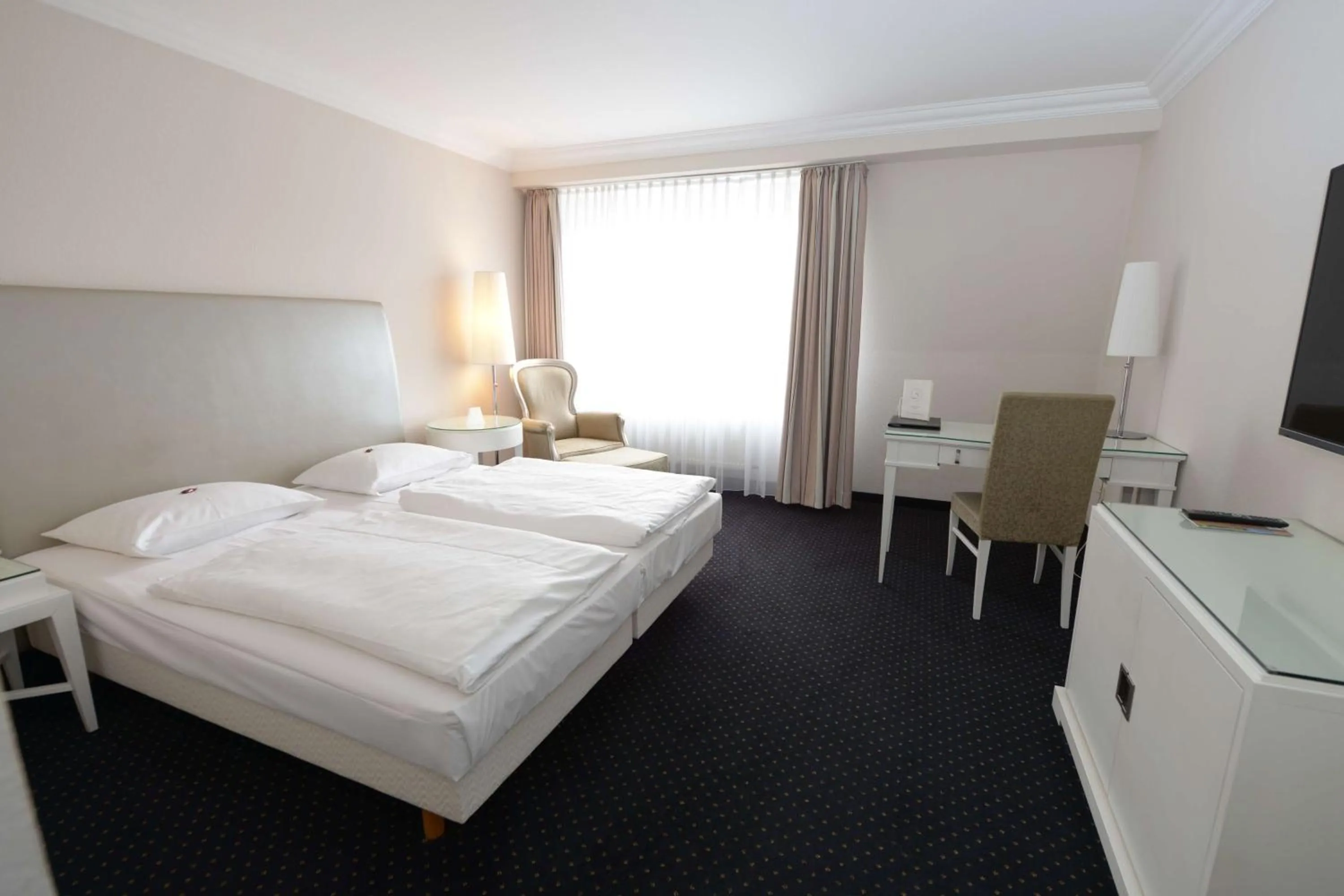 Bedroom, Bed in Hotel & Restaurant Schönau