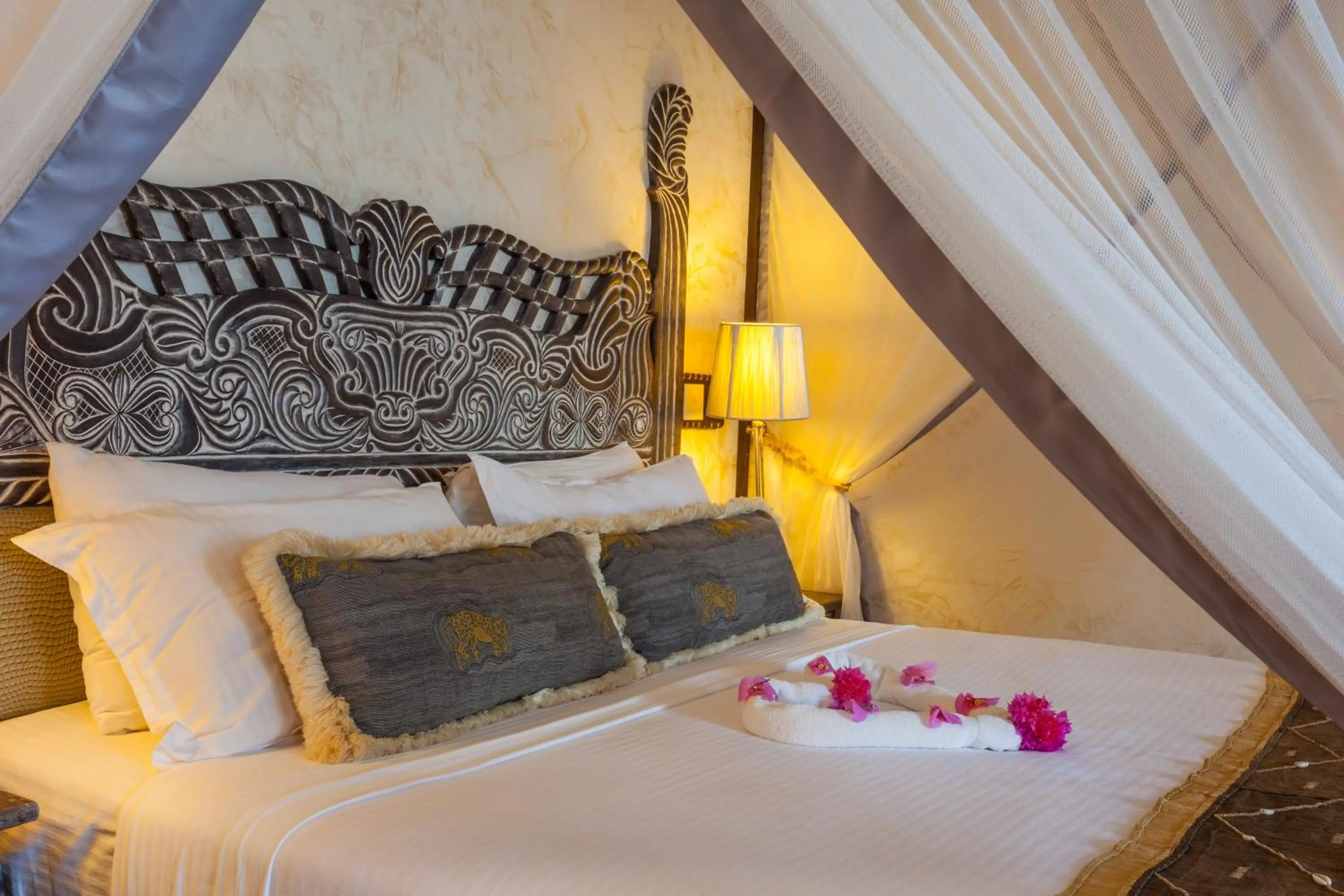 Bedroom, Bed in The Maji Beach Boutique Hotel -Adults Only