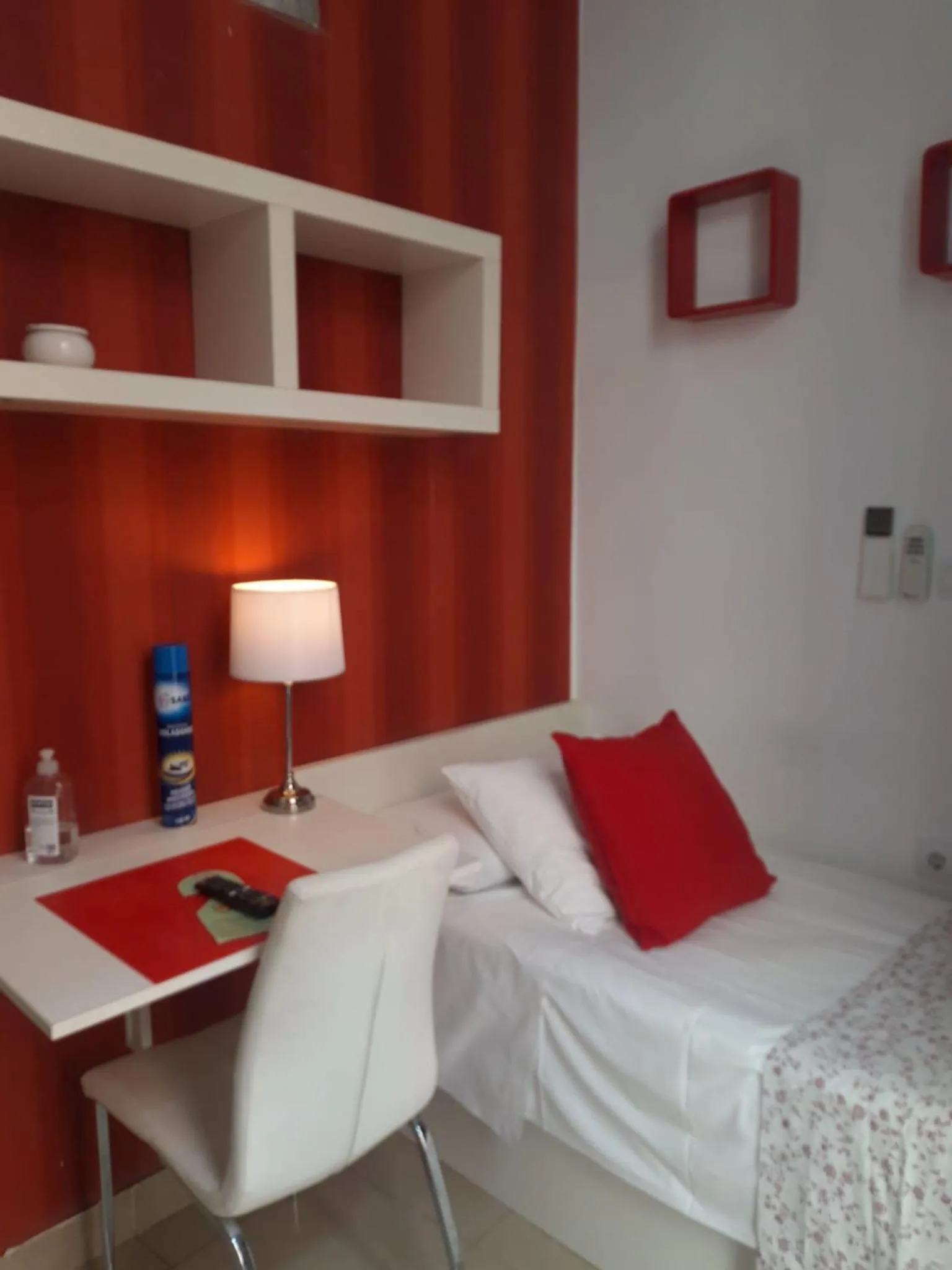 Bed in Apartamentos Marques De La Merced