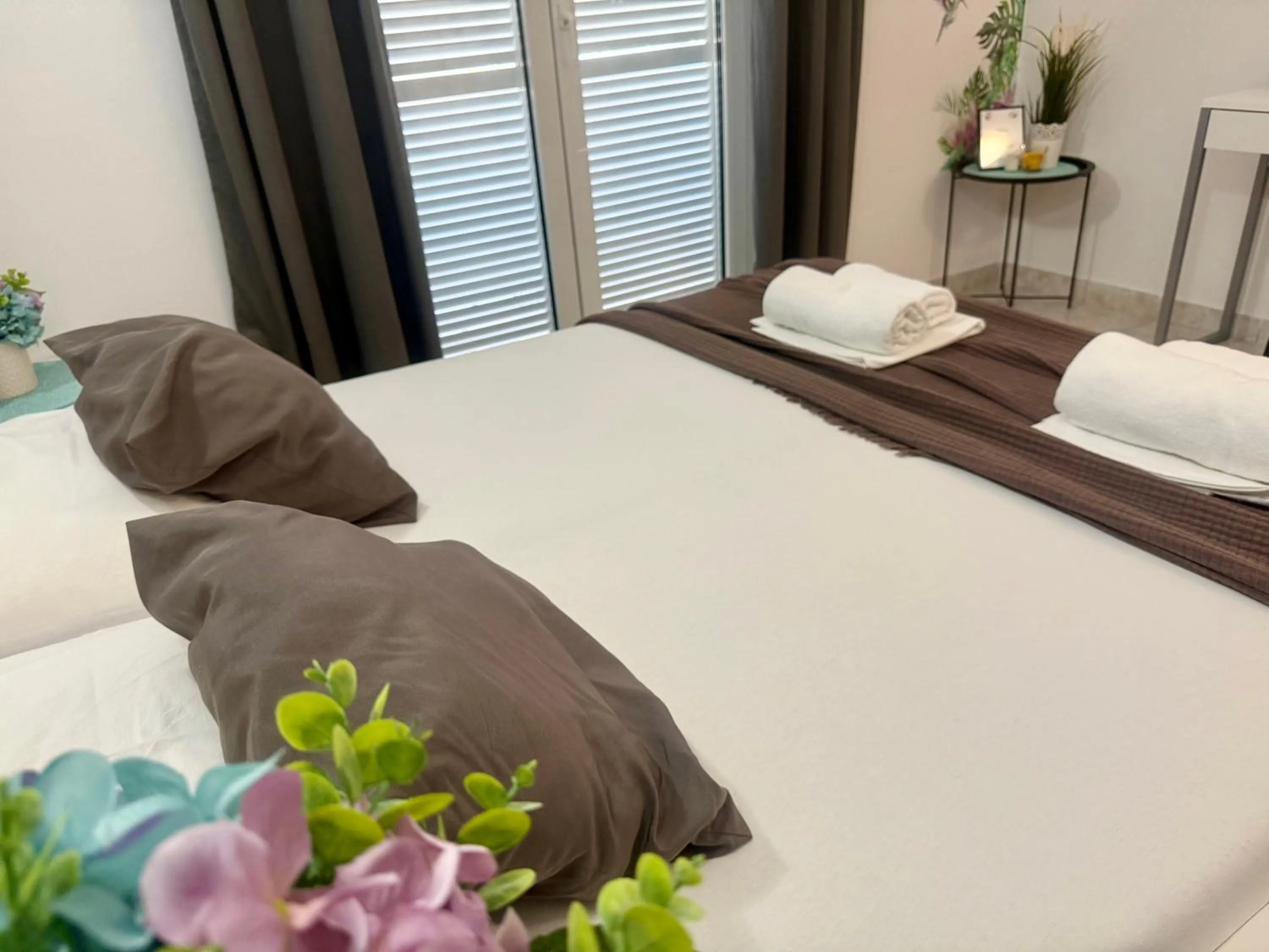 Bed in Apartments Ana & Ita