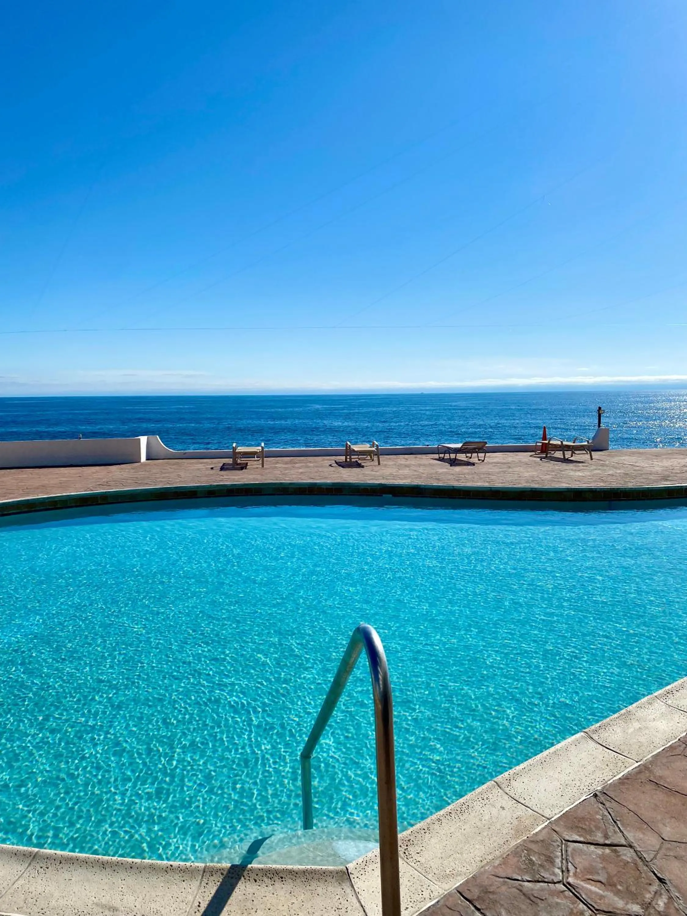 Beachfront Condo close Puerto Nuevo, Papas, and Valle de Guadalupe