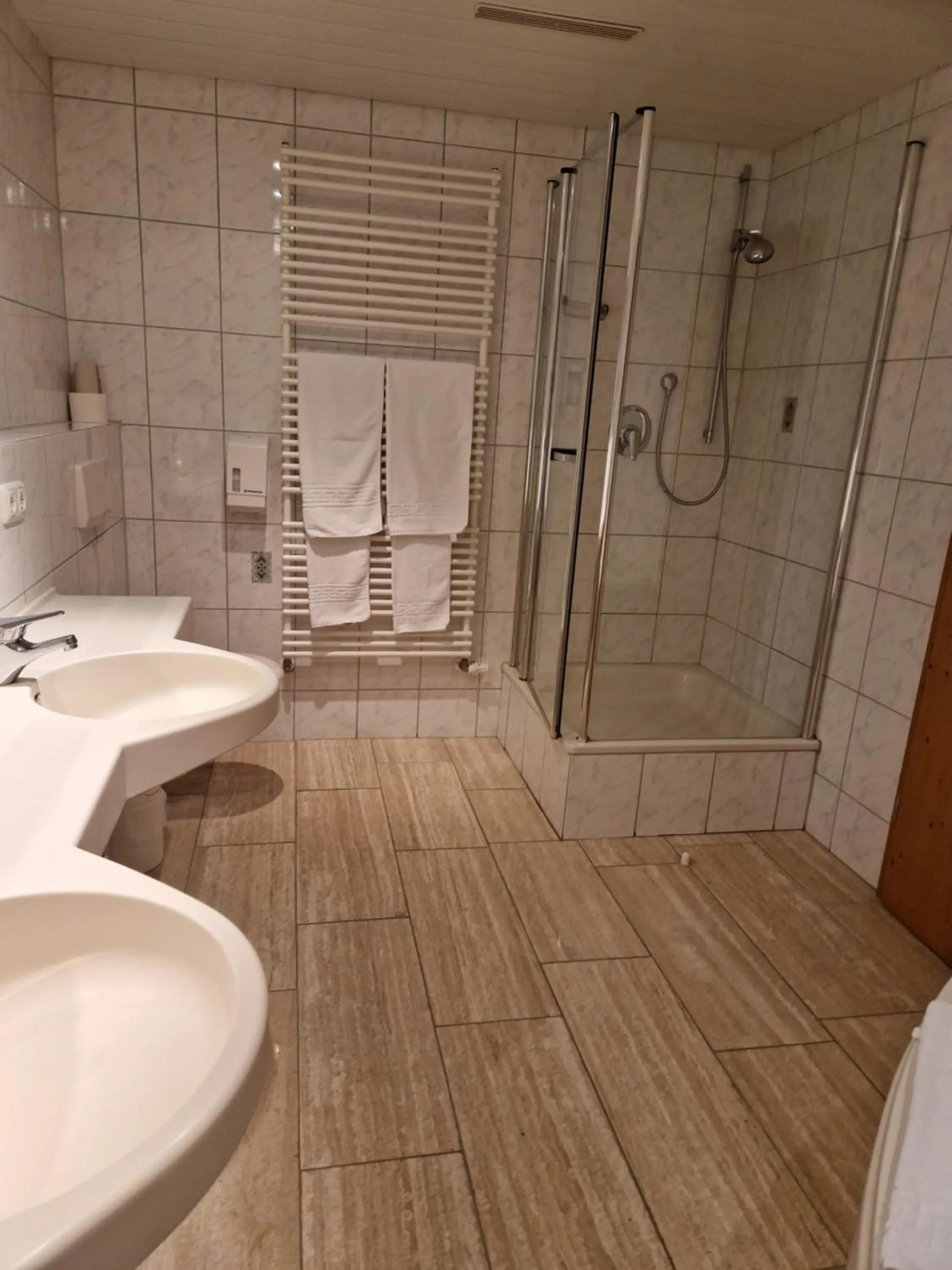 Bathroom in HOTEL WALDHORN