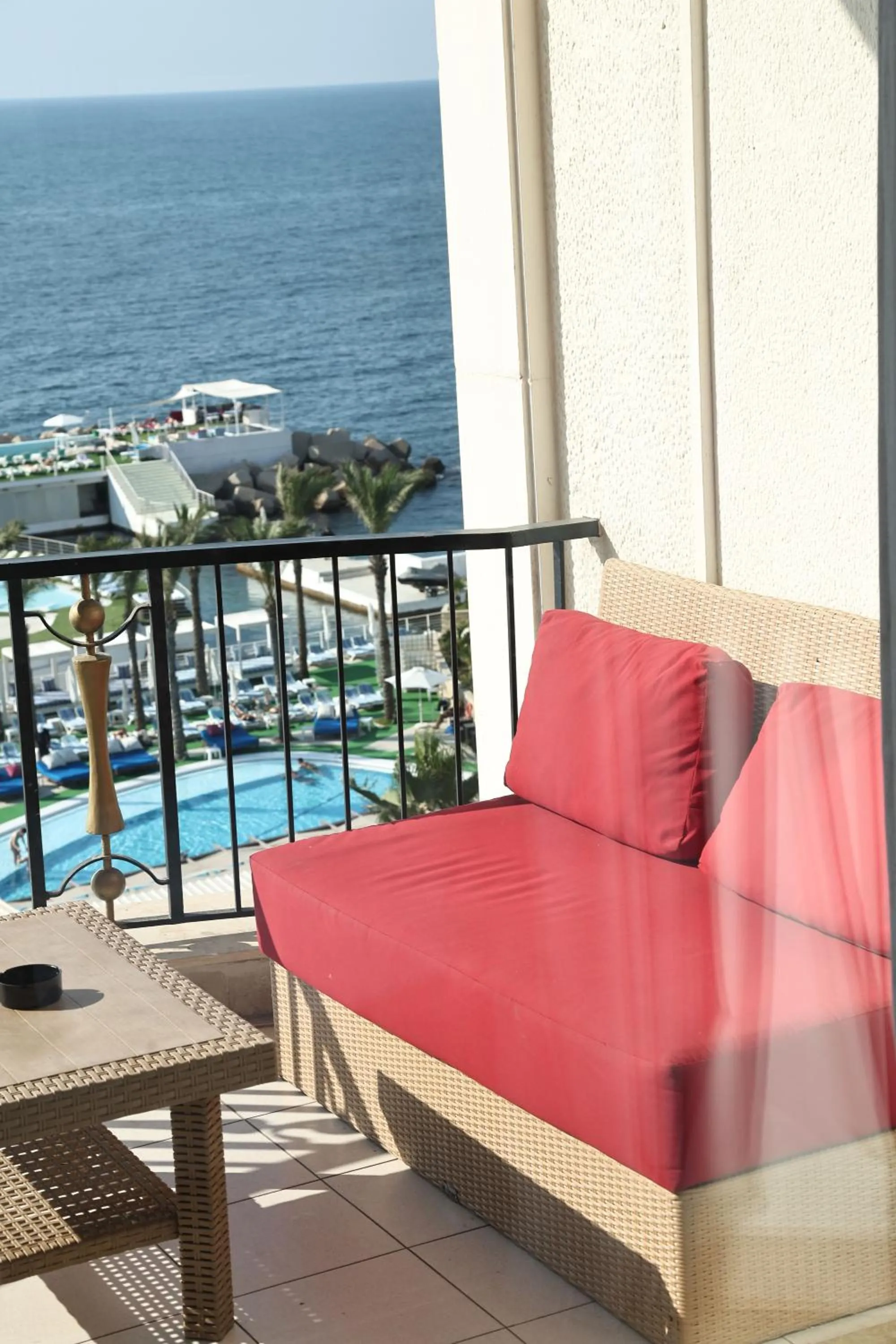 Riviera Hotel and Beach Lounge, Beirut