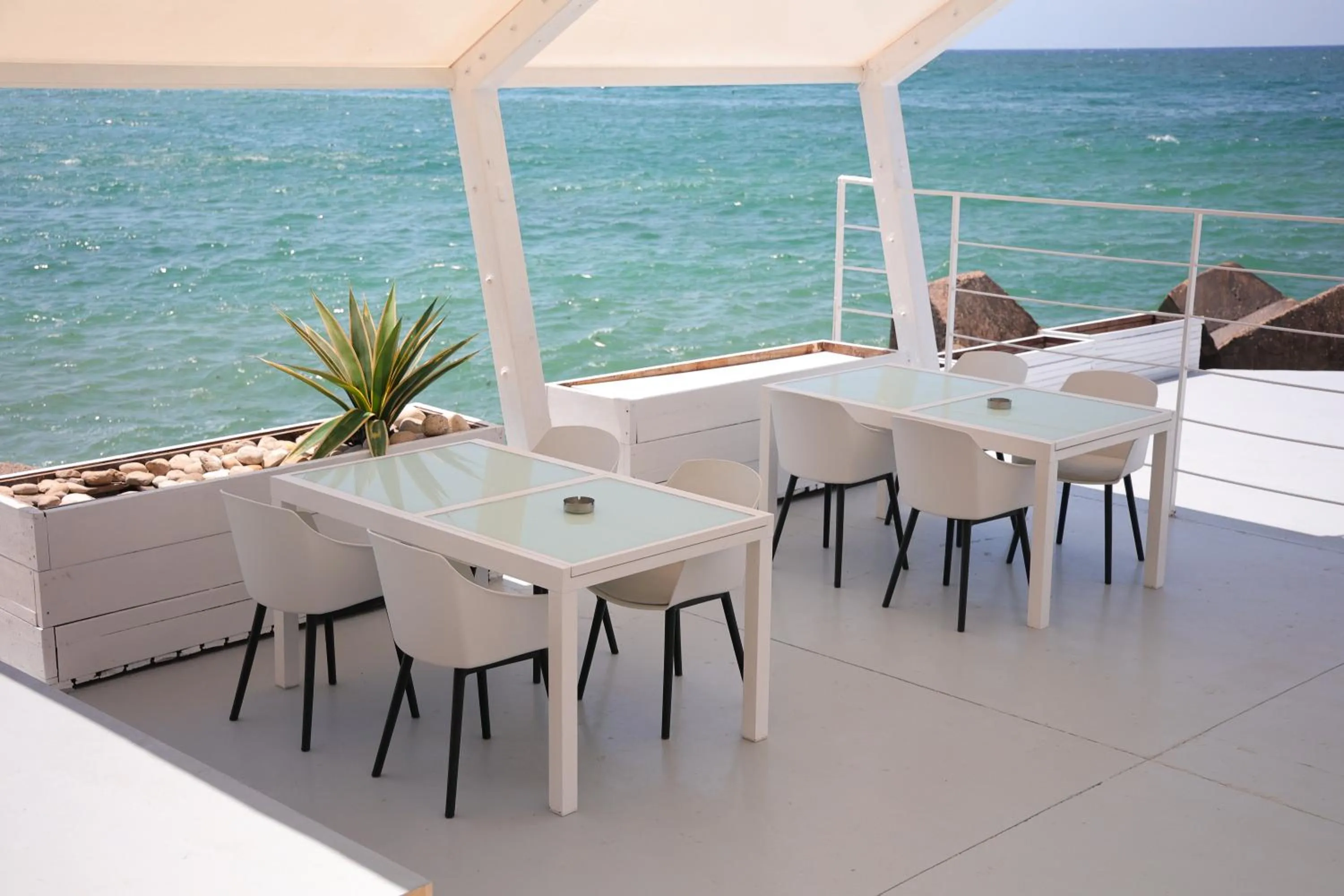 Riviera Hotel and Beach Lounge, Beirut