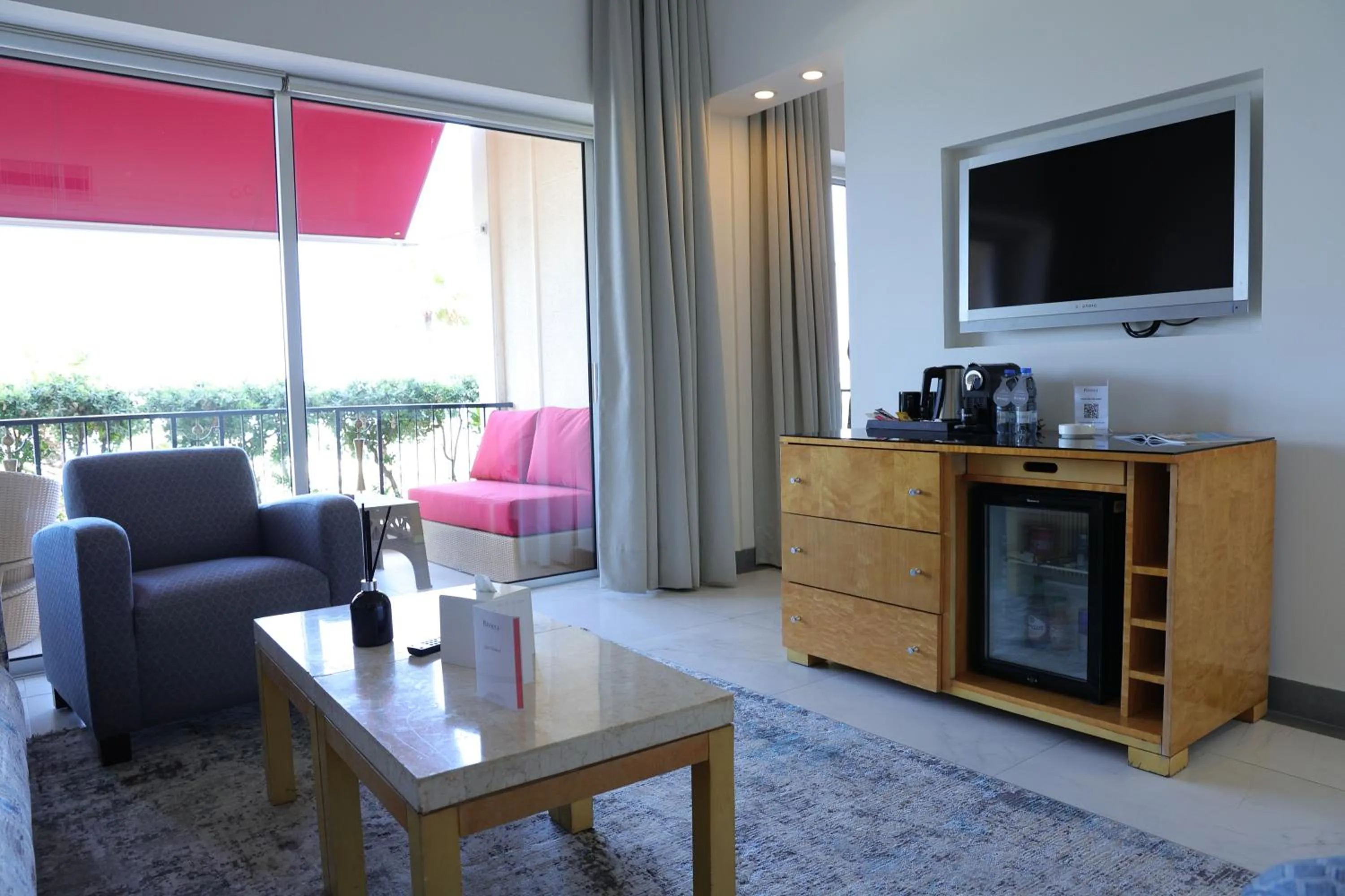 Riviera Hotel and Beach Lounge, Beirut