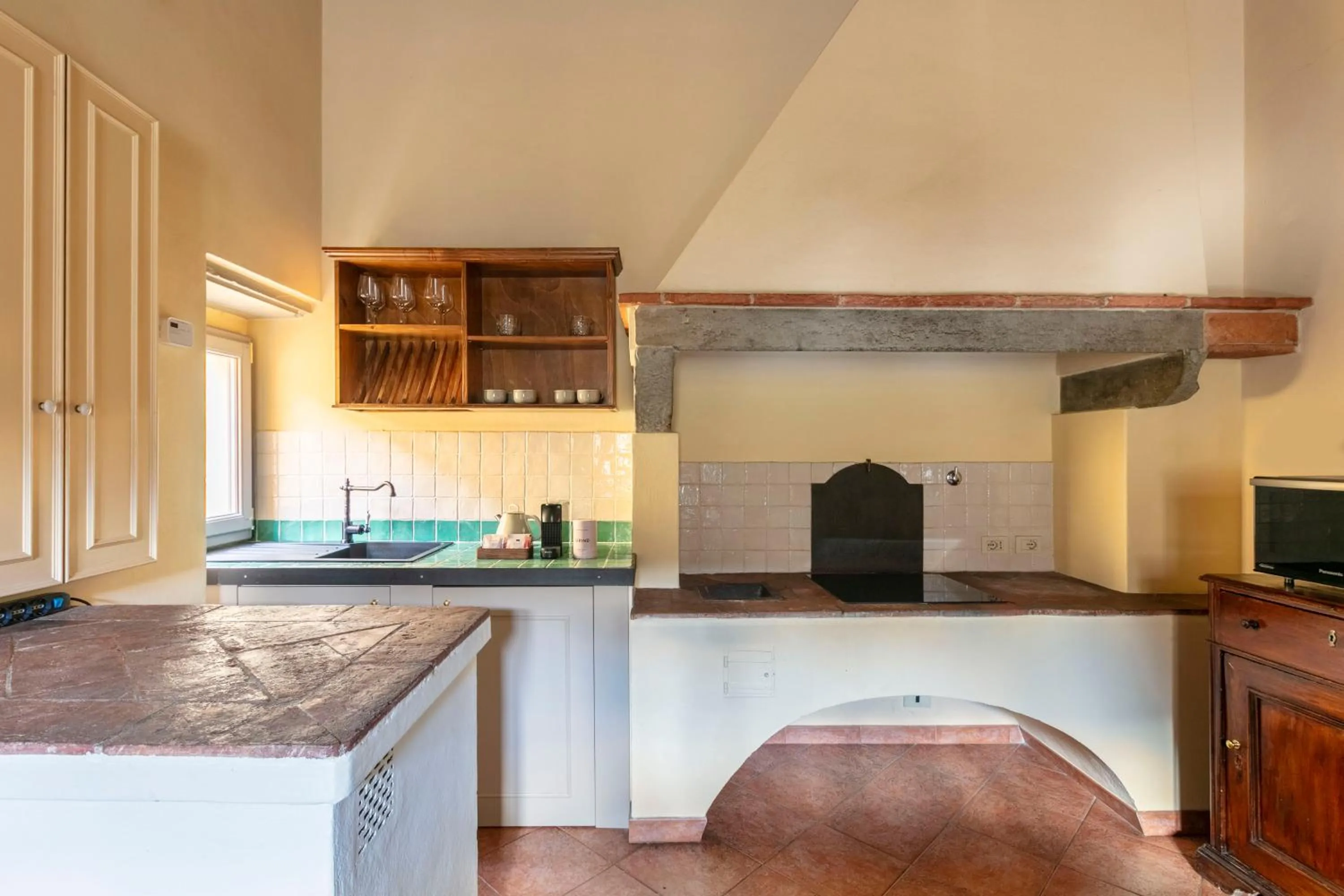 Kitchen or kitchenette in Numa Florence Palazzo Belfiore