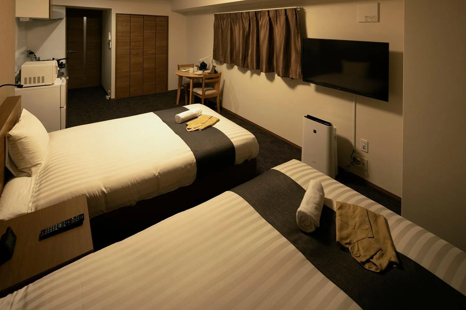 Photo of the whole room, Bed in Coruscant Hotel NagasakiekiⅢ