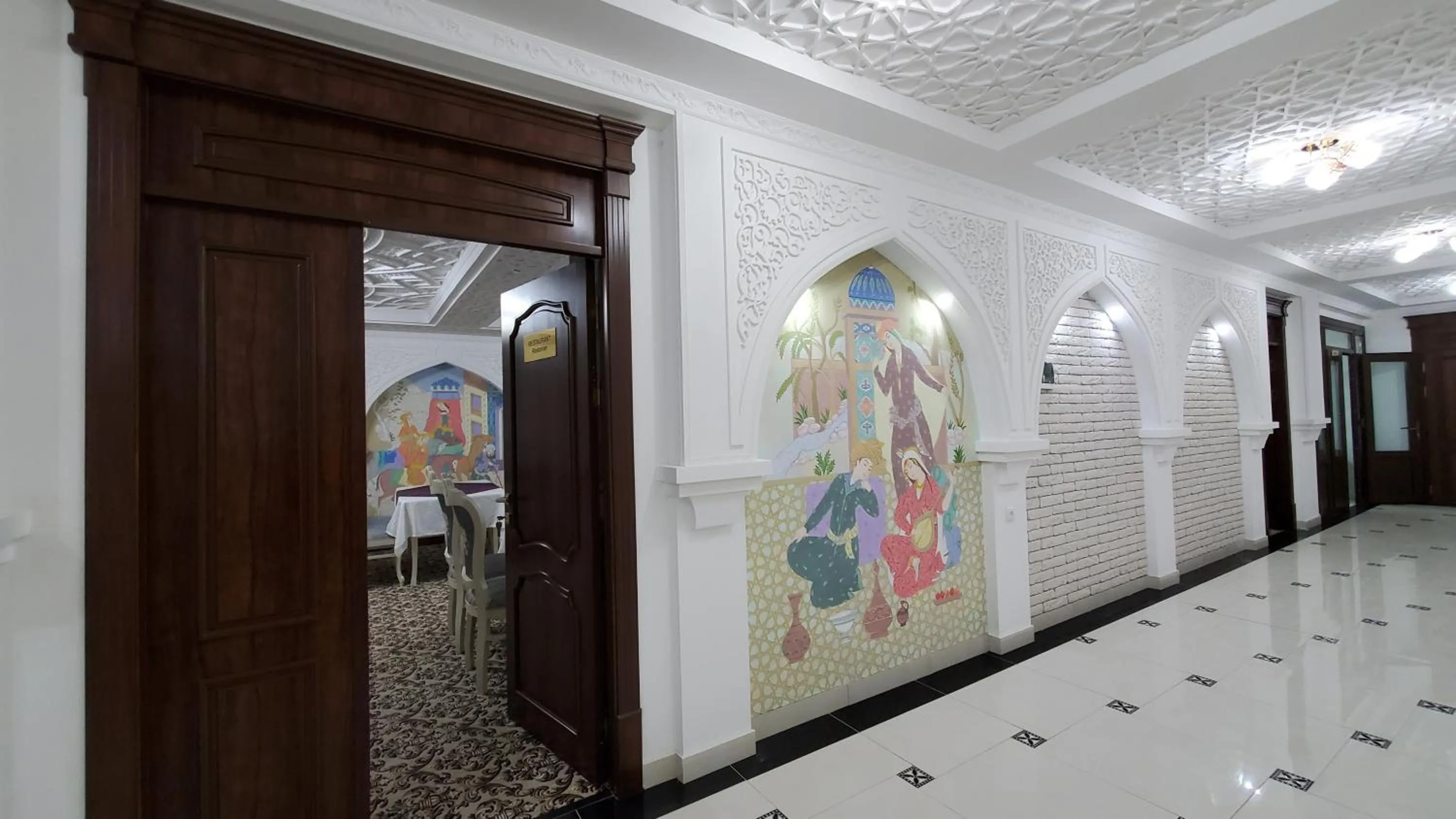 Property building in Hotel Maroqanda