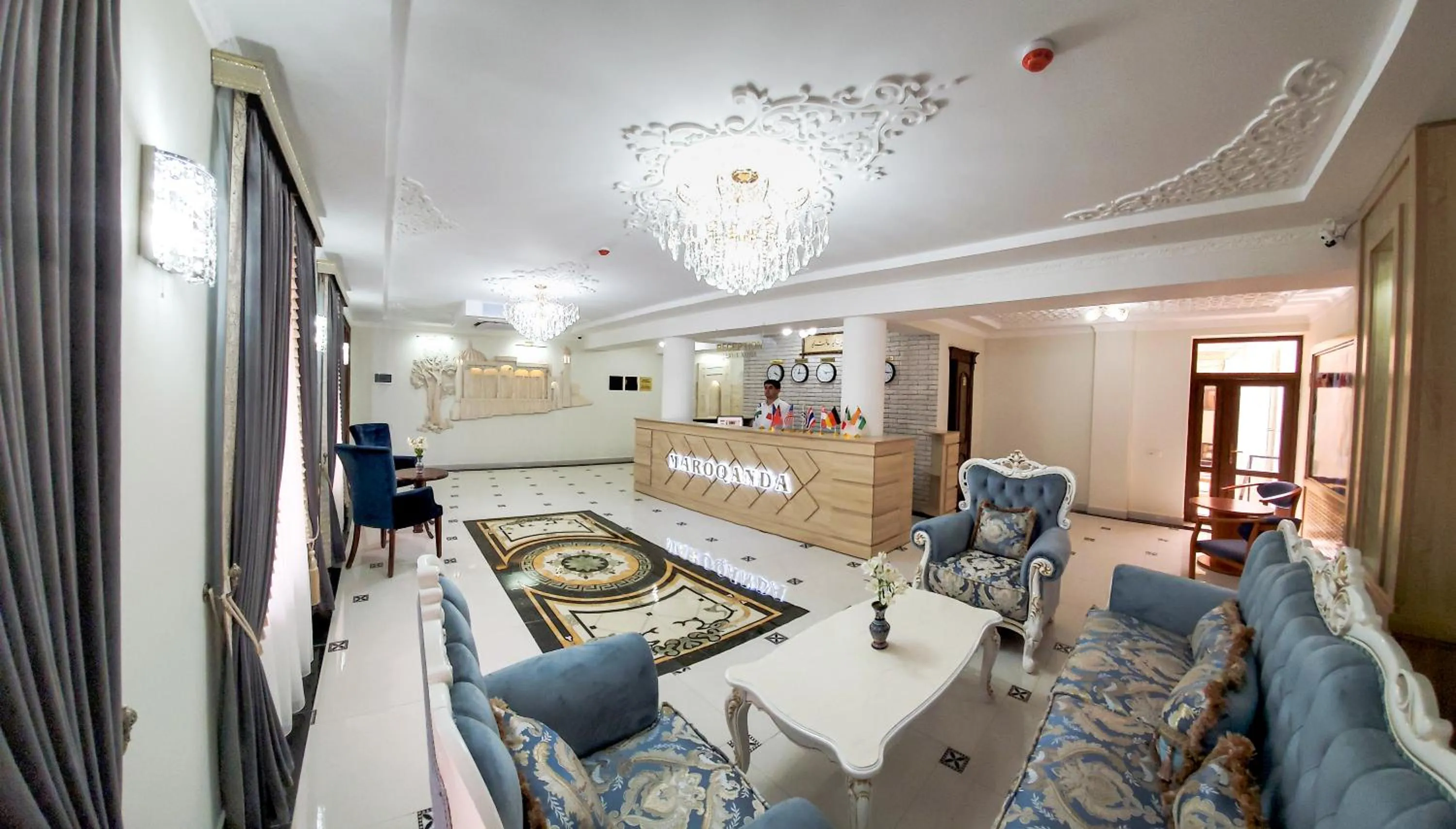 Seating area in Hotel Maroqanda