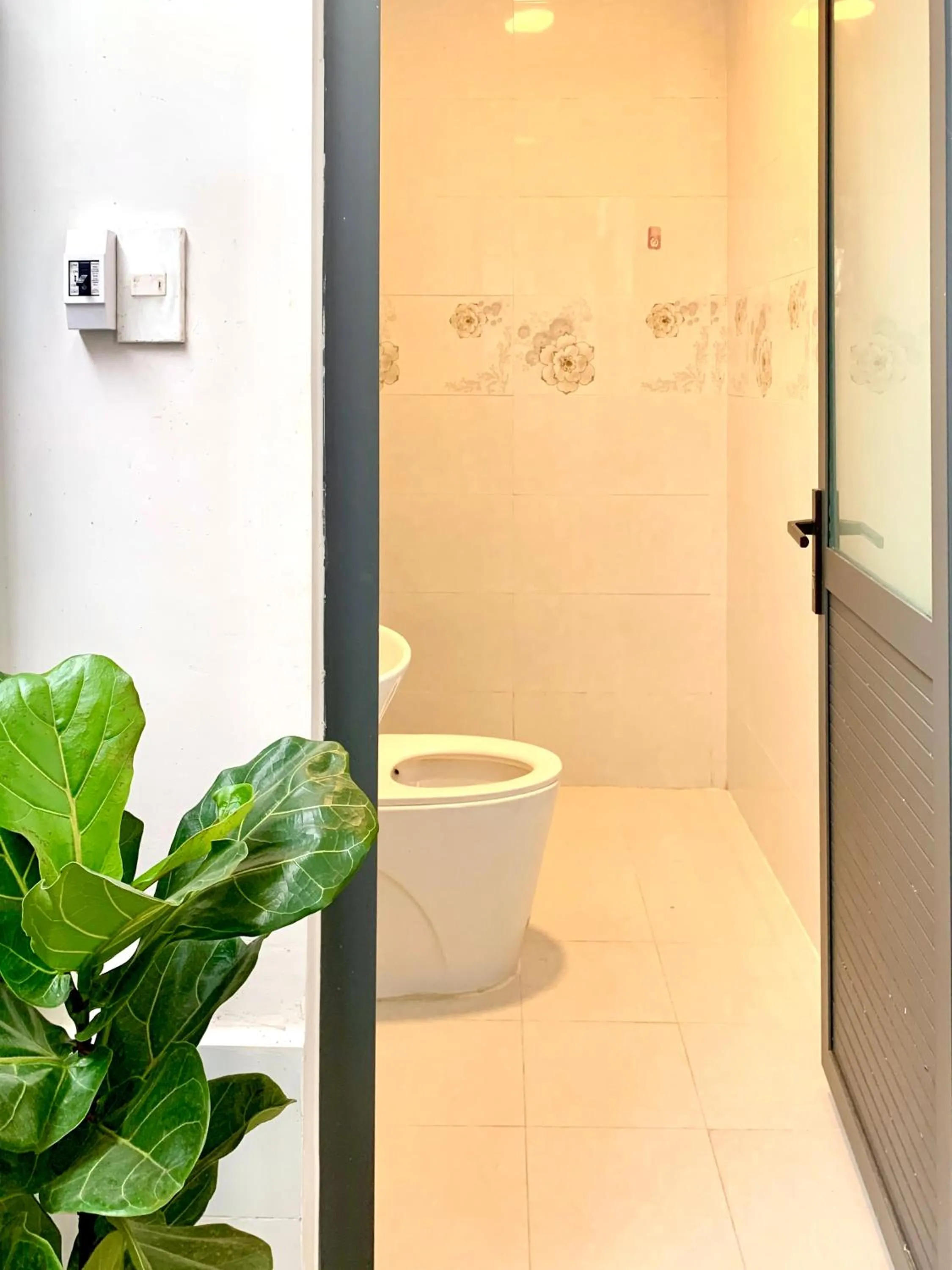 Shower in Family Homestay Dalat Casa