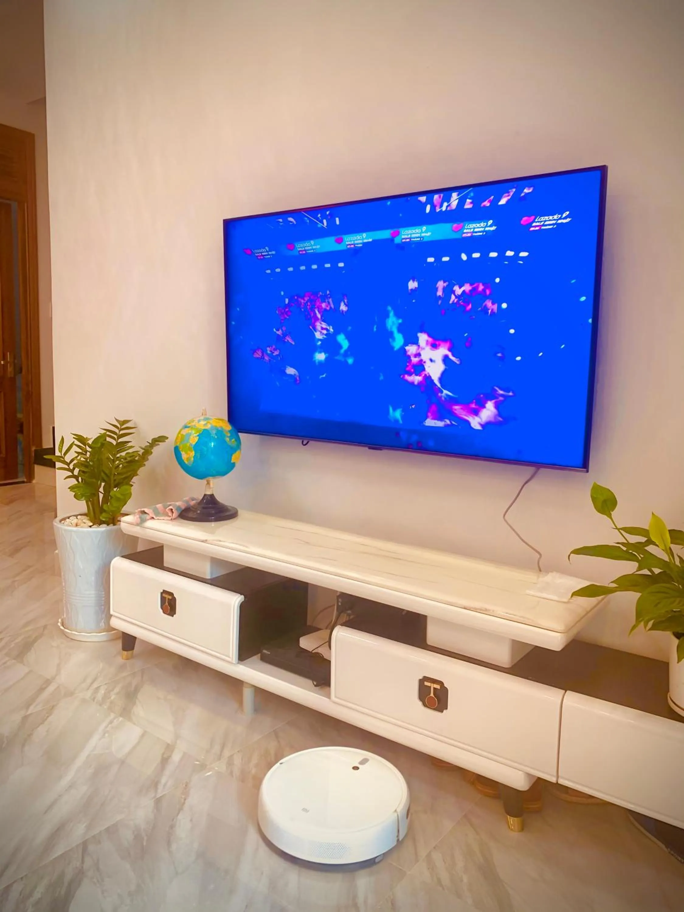 Communal lounge/ TV room in Family Homestay Dalat Casa