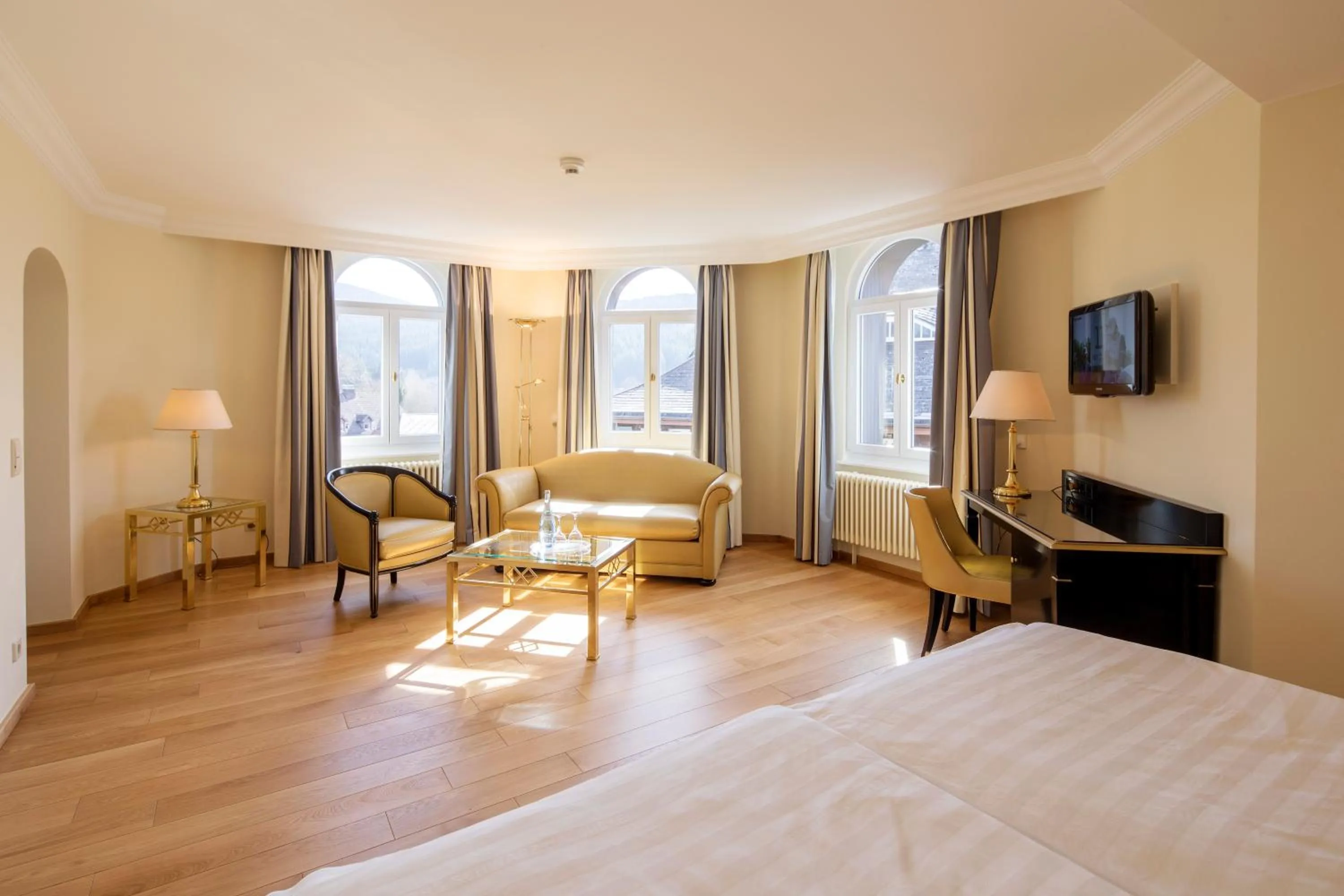 Photo of the whole room, Bed in Treschers Schwarzwald Hotel