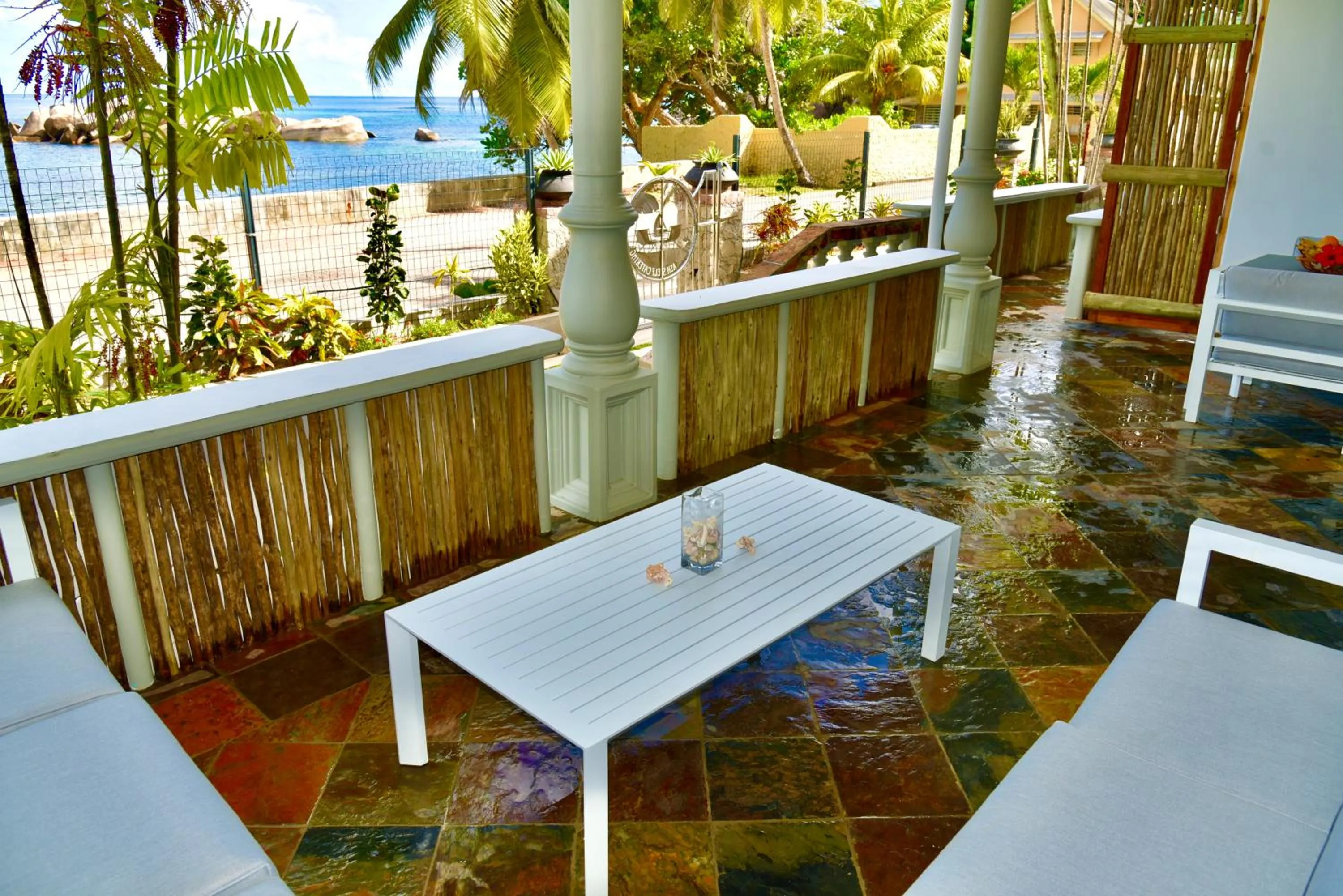 Balcony/Terrace in SEA SPLASH SELF CATERING And La Petite Maison